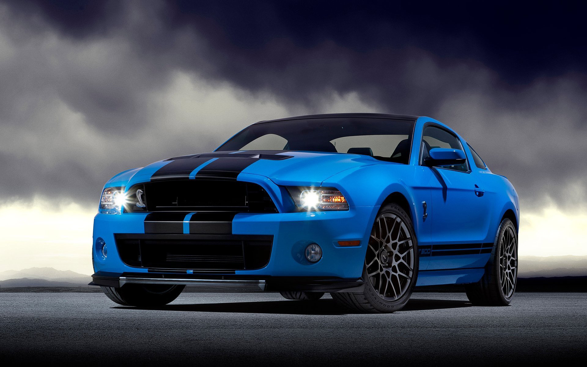  2013 Ford Shelby Mustang GT500 Wallpaper.