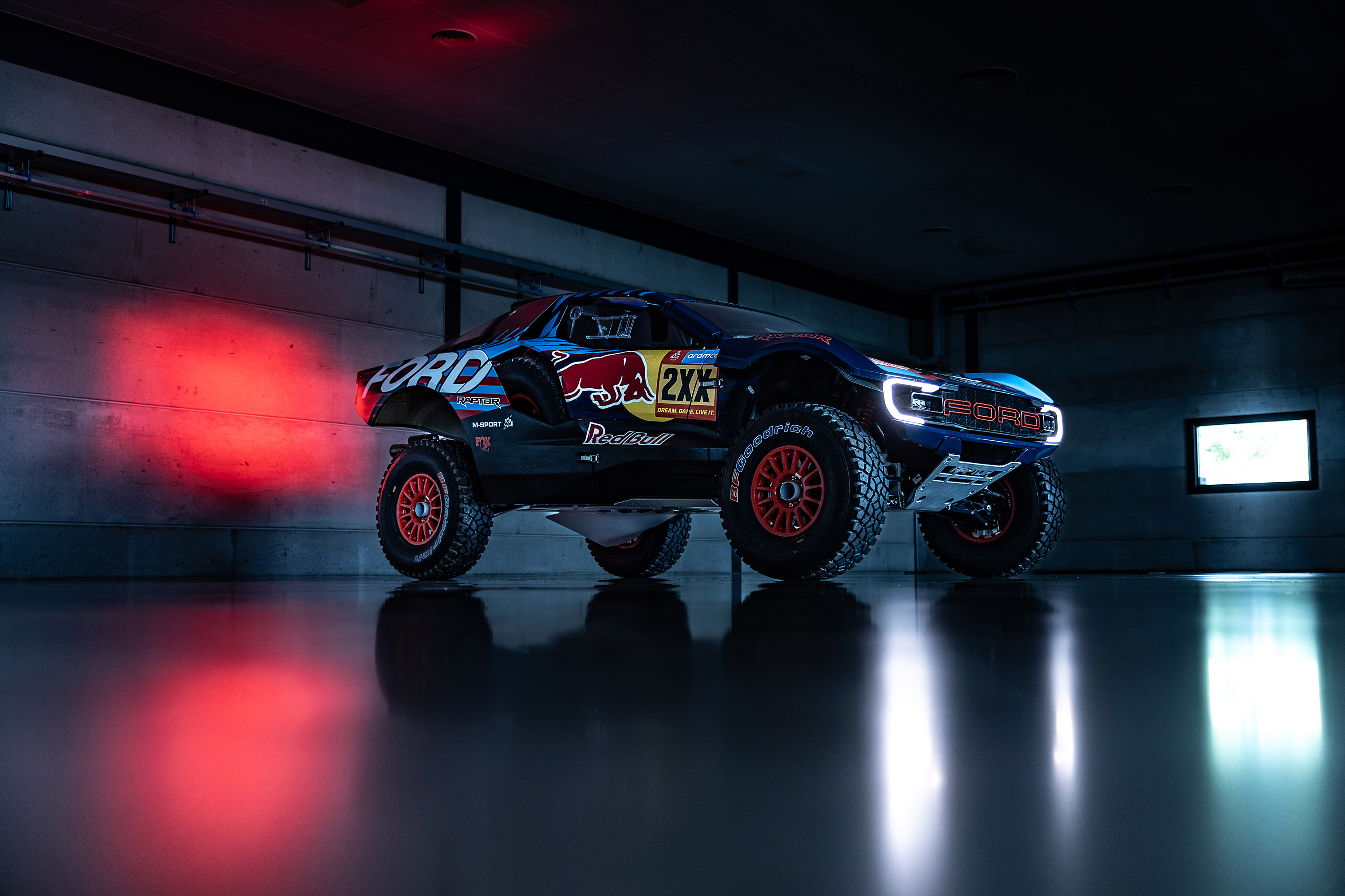  2025 Ford Raptor T1 Dakar Rally Wallpaper.