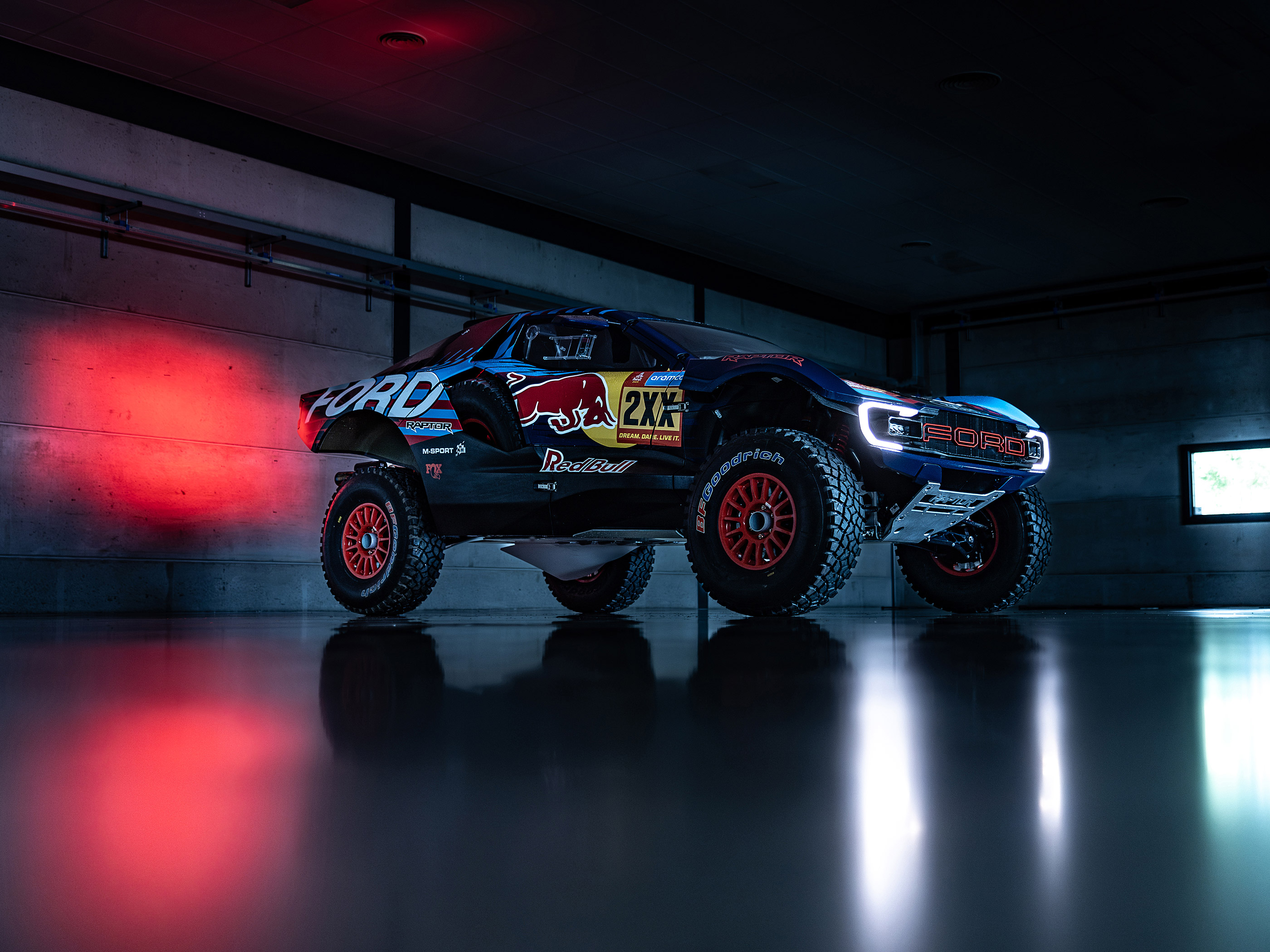  2025 Ford Raptor T1 Dakar Rally Wallpaper.