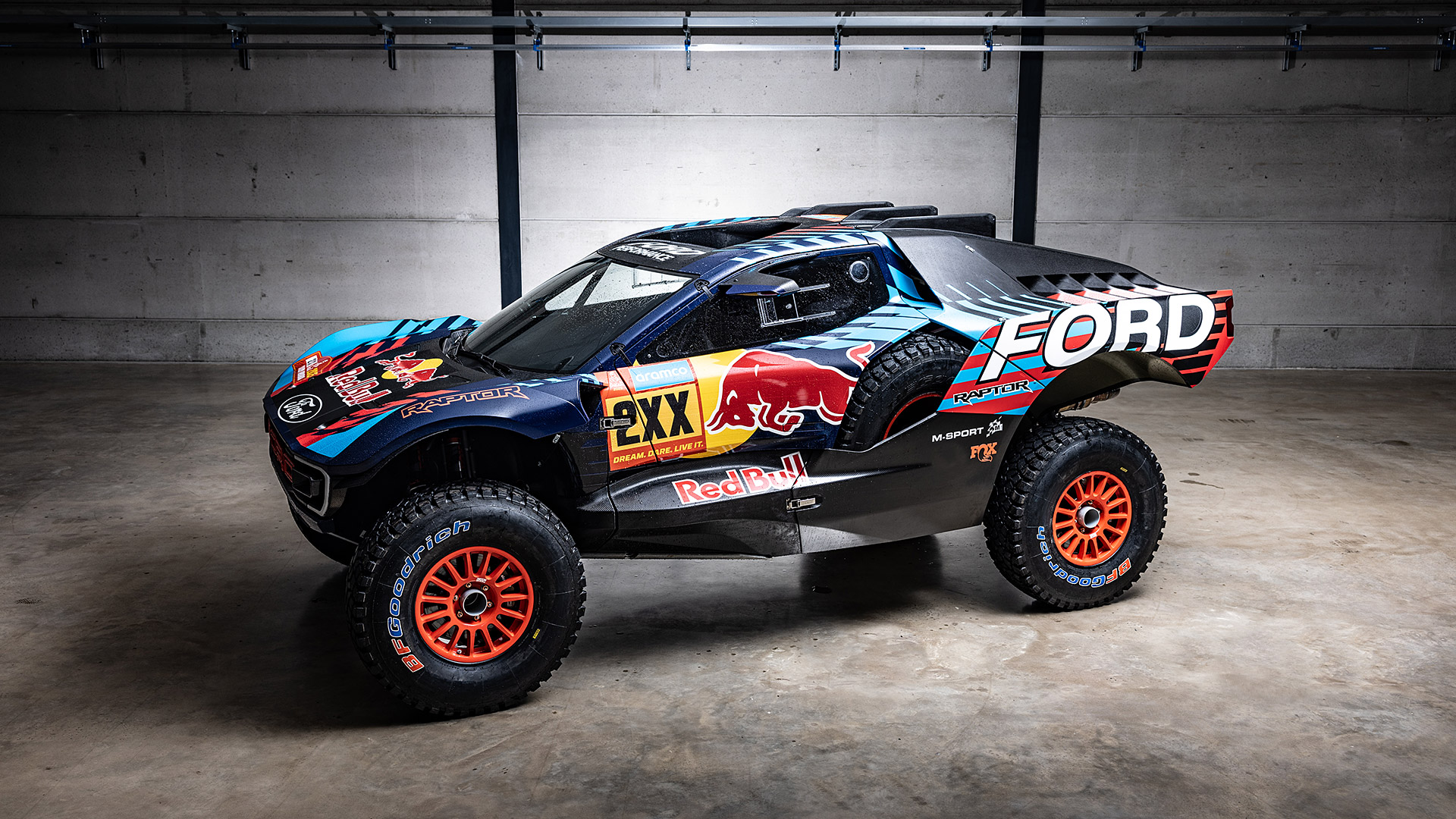  2025 Ford Raptor T1 Dakar Rally Wallpaper.