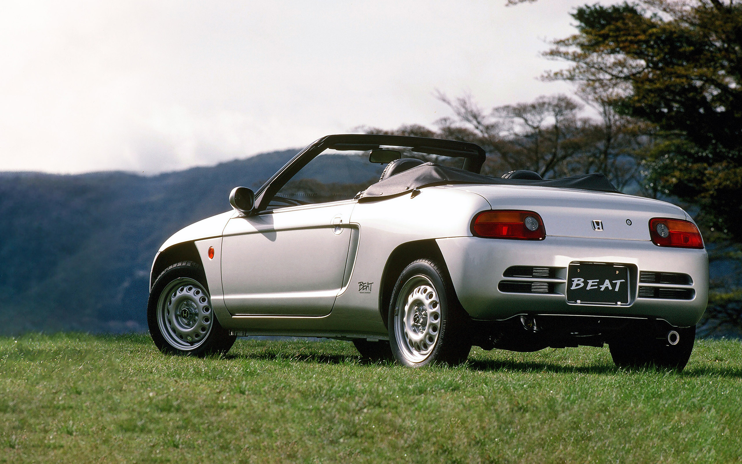  1991 Honda Beat Wallpaper.