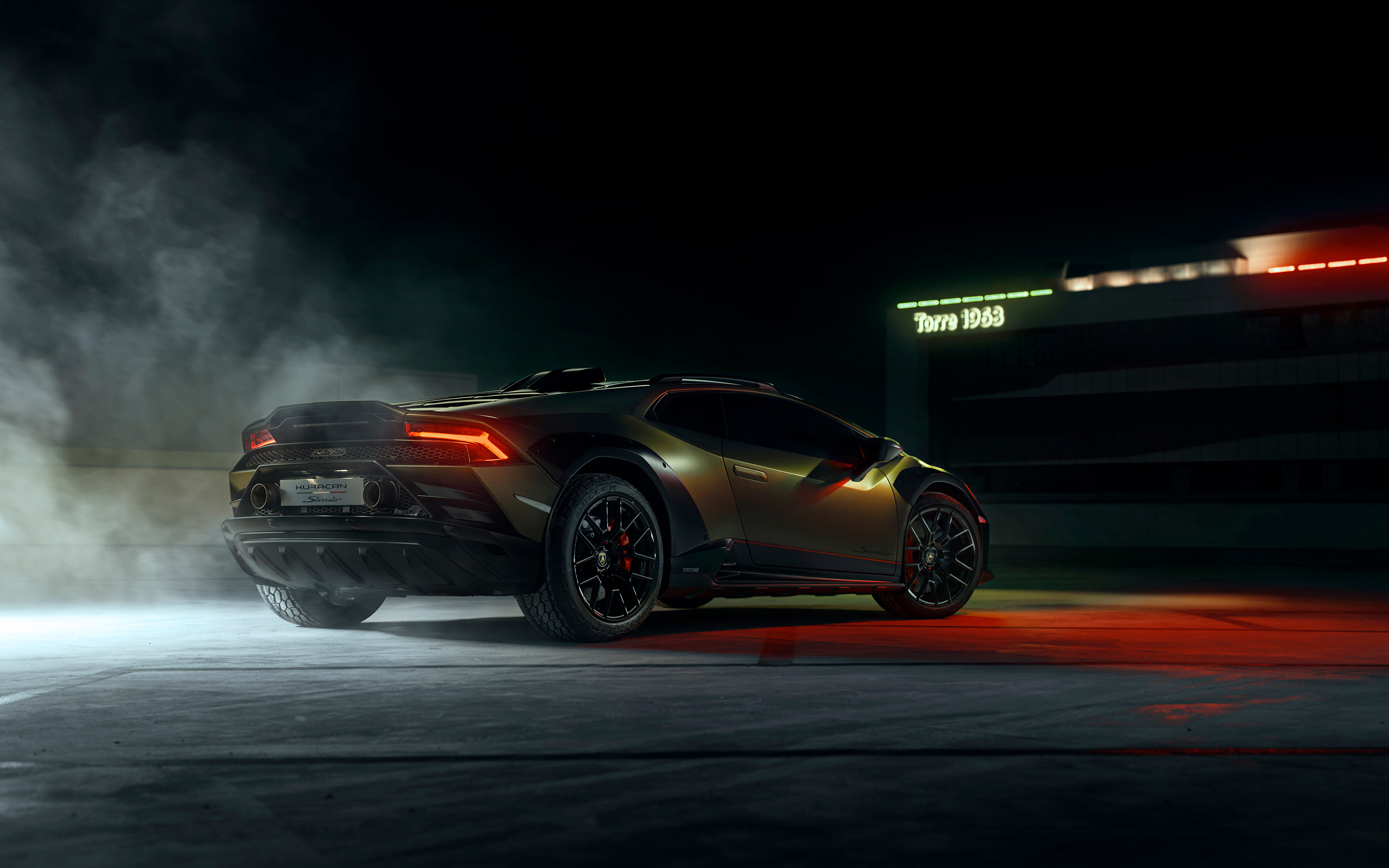  2024 Lamborghini Huracan Sterrato Wallpaper.