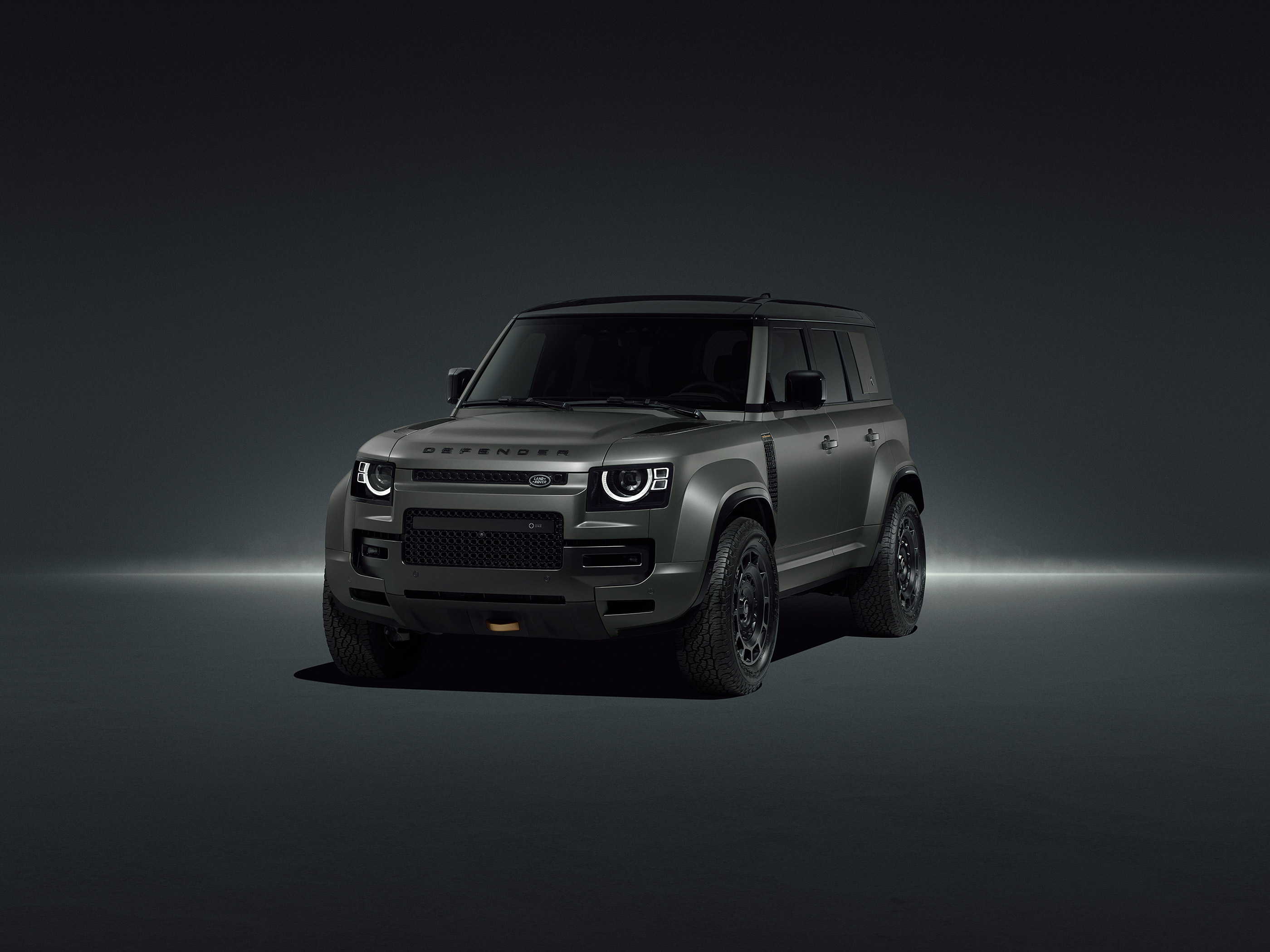  2025 Land Rover Defender Octa Wallpaper.