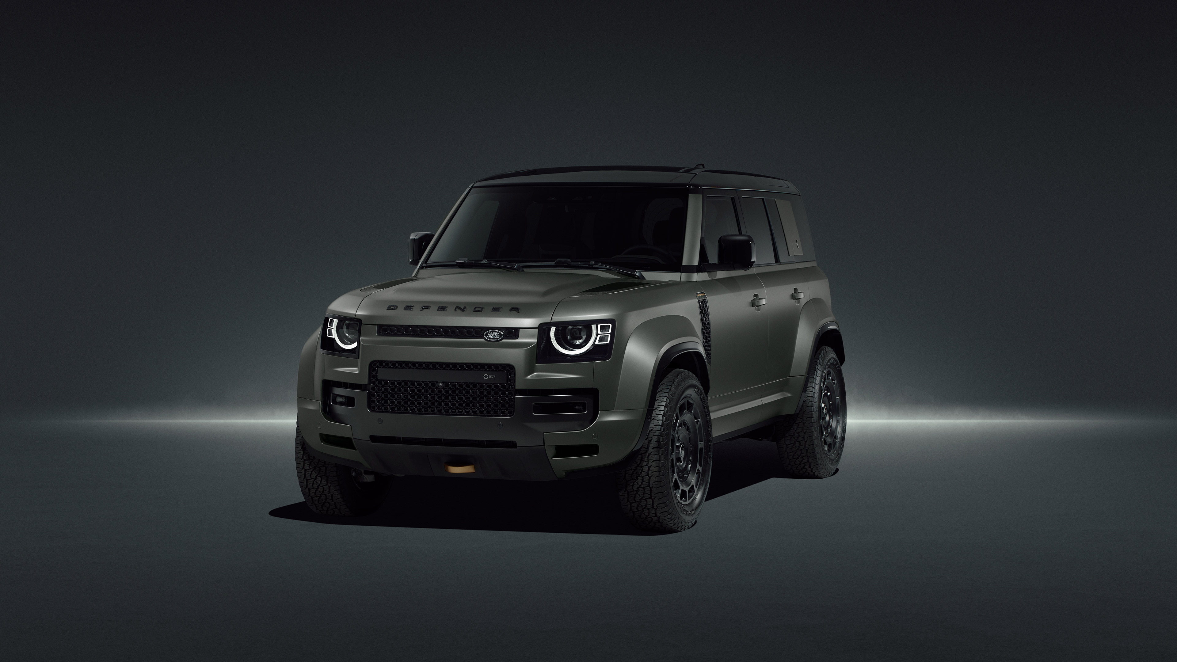  2025 Land Rover Defender Octa Wallpaper.