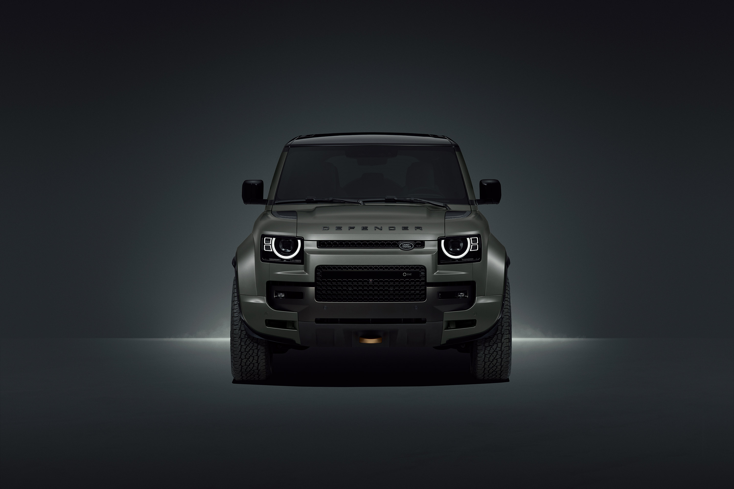  2025 Land Rover Defender Octa Wallpaper.