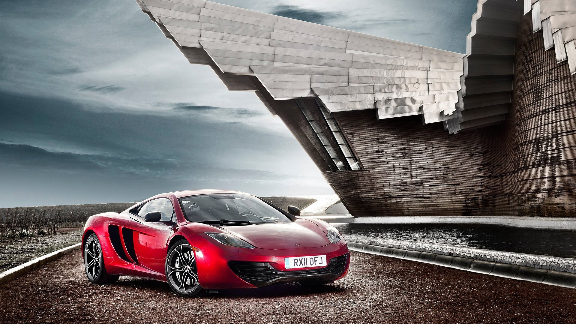  2011 McLaren MP4-12C Wallpaper.