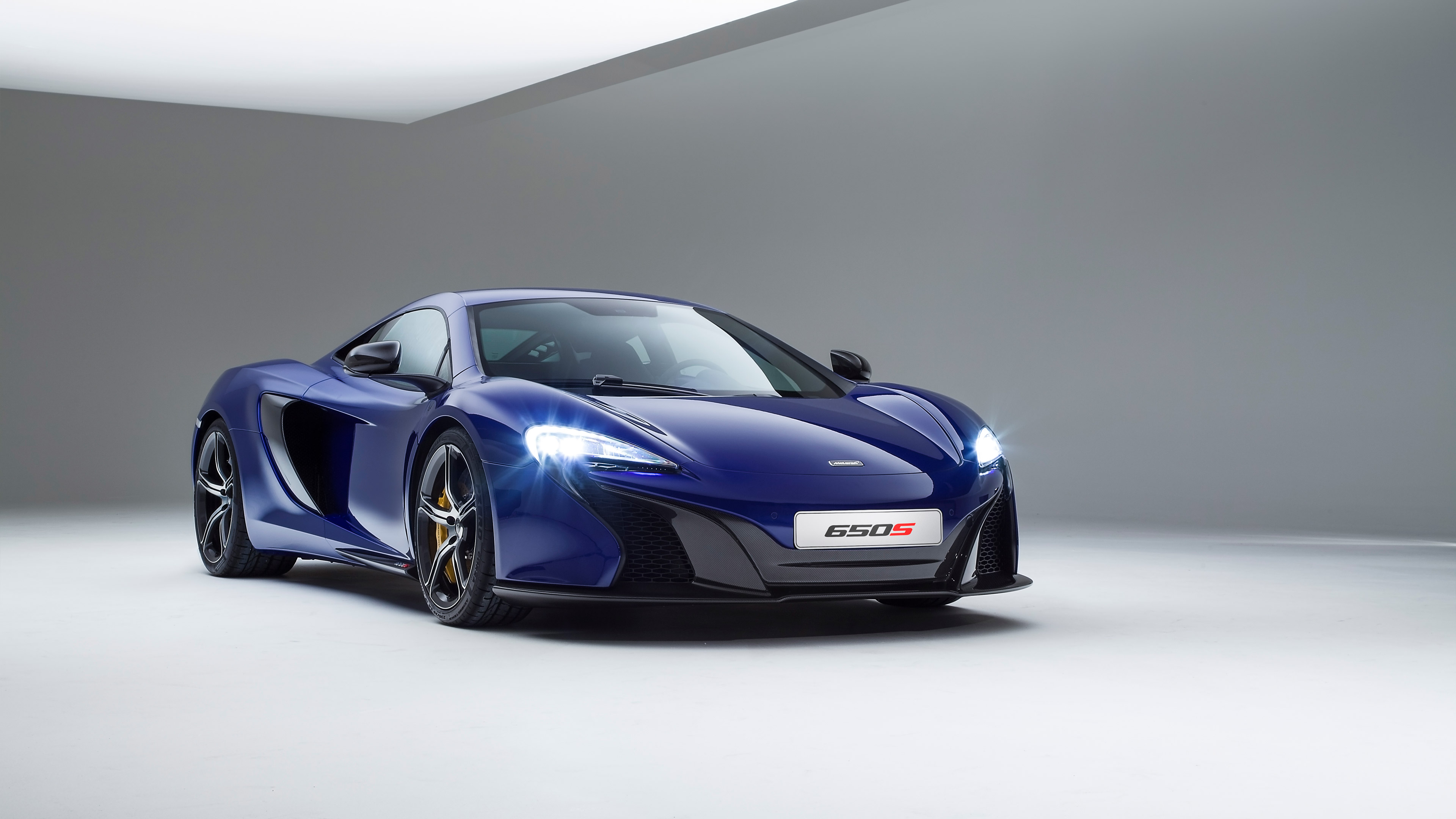  2015 McLaren 650S Wallpaper.