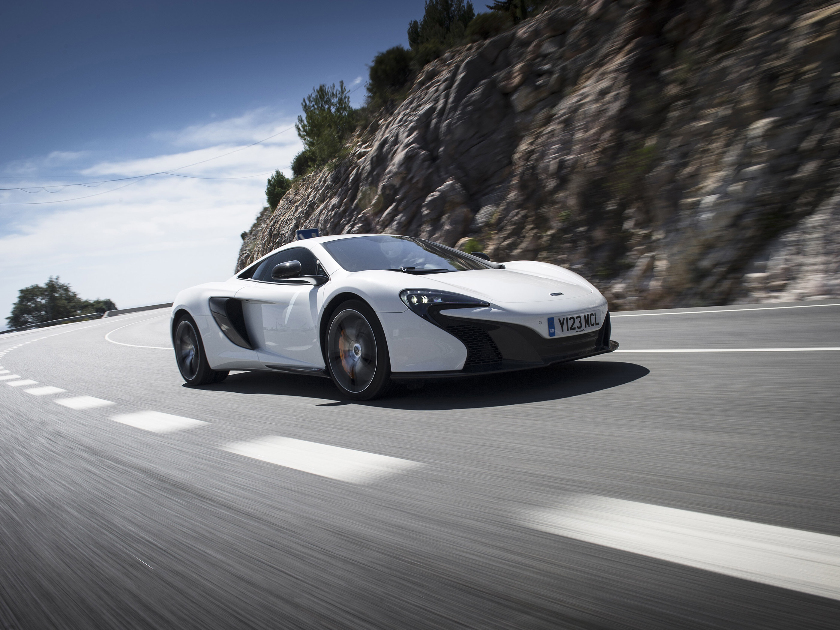  2015 McLaren 650S Wallpaper.