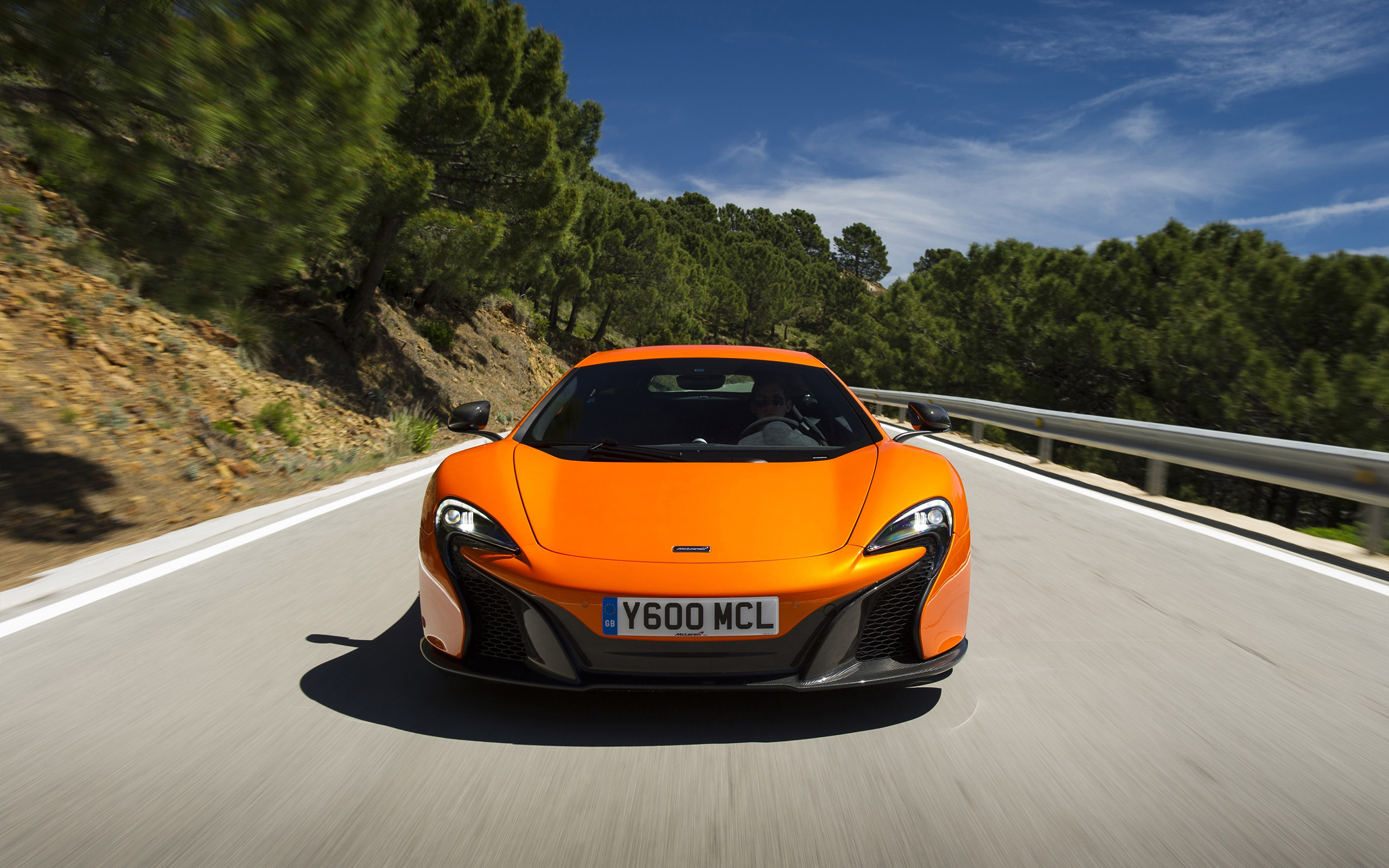  2015 McLaren 650S Wallpaper.