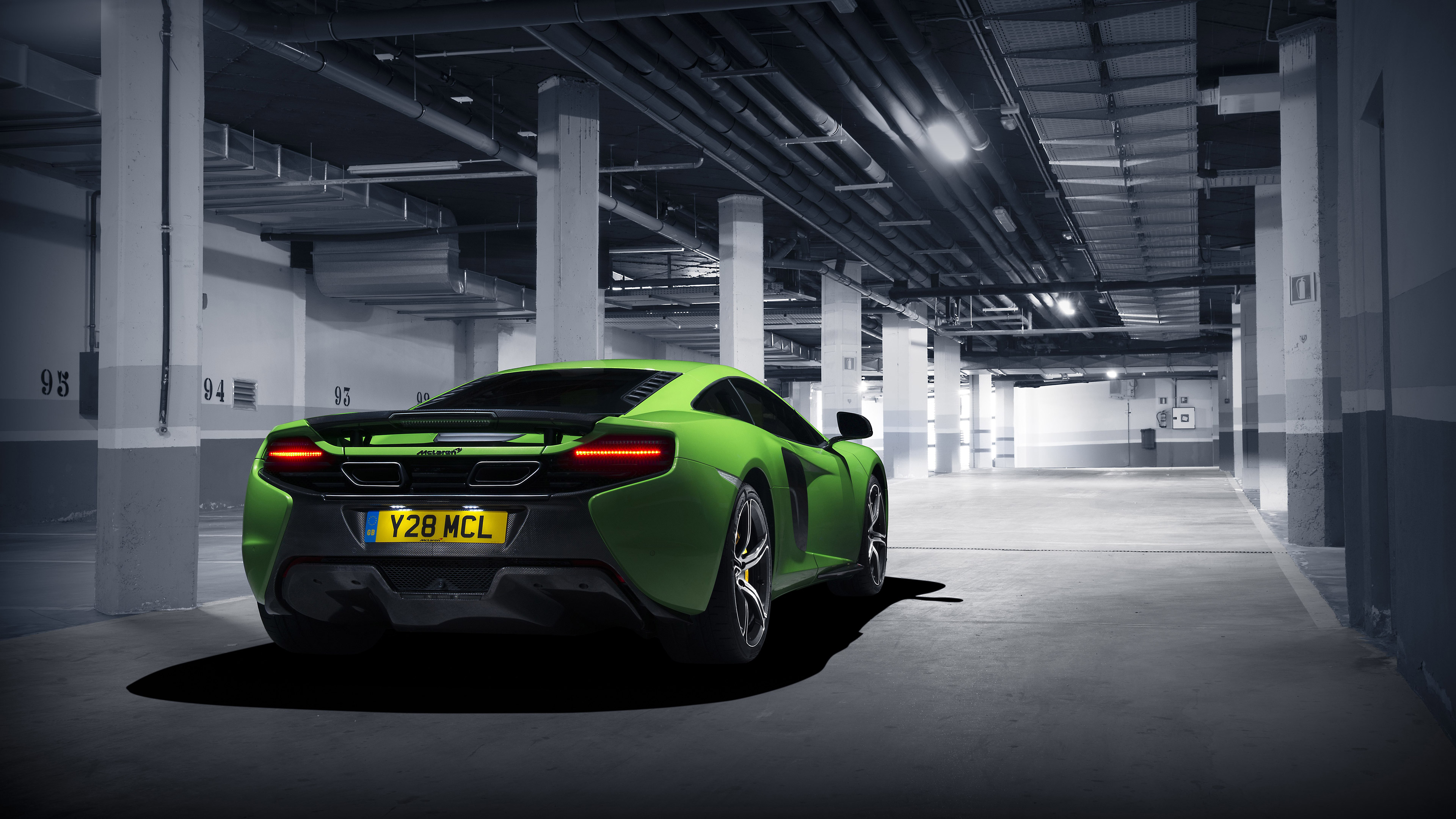  2015 McLaren 650S Wallpaper.