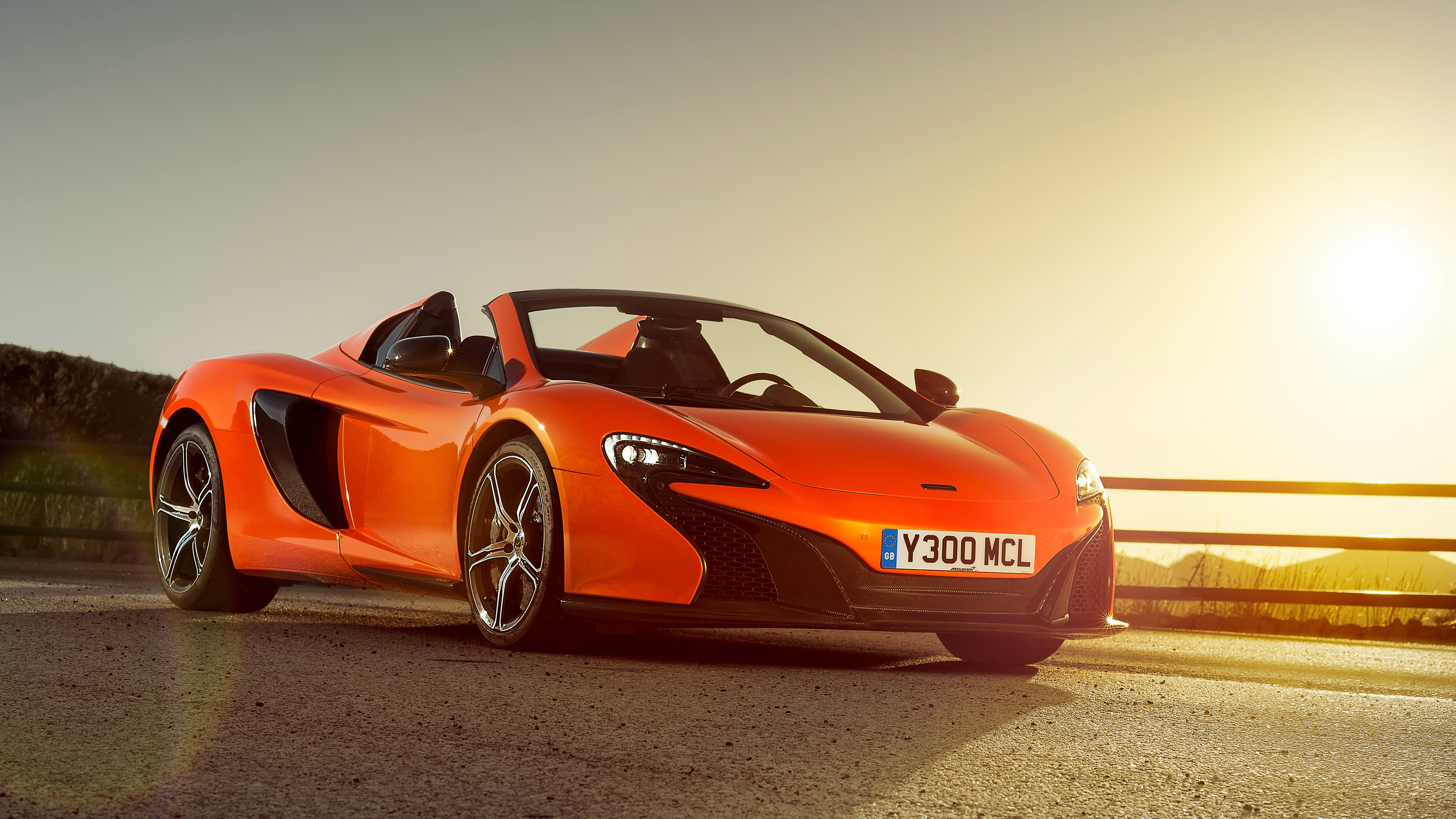  2015 McLaren 650S Spider Wallpaper.