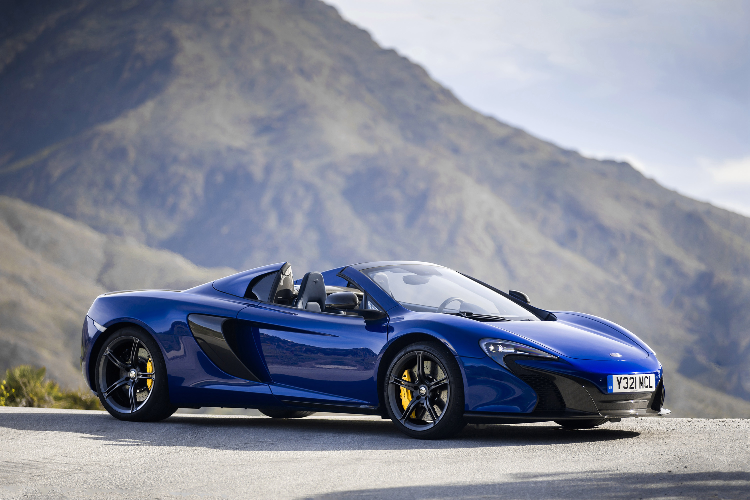  2015 McLaren 650S Spider Wallpaper.