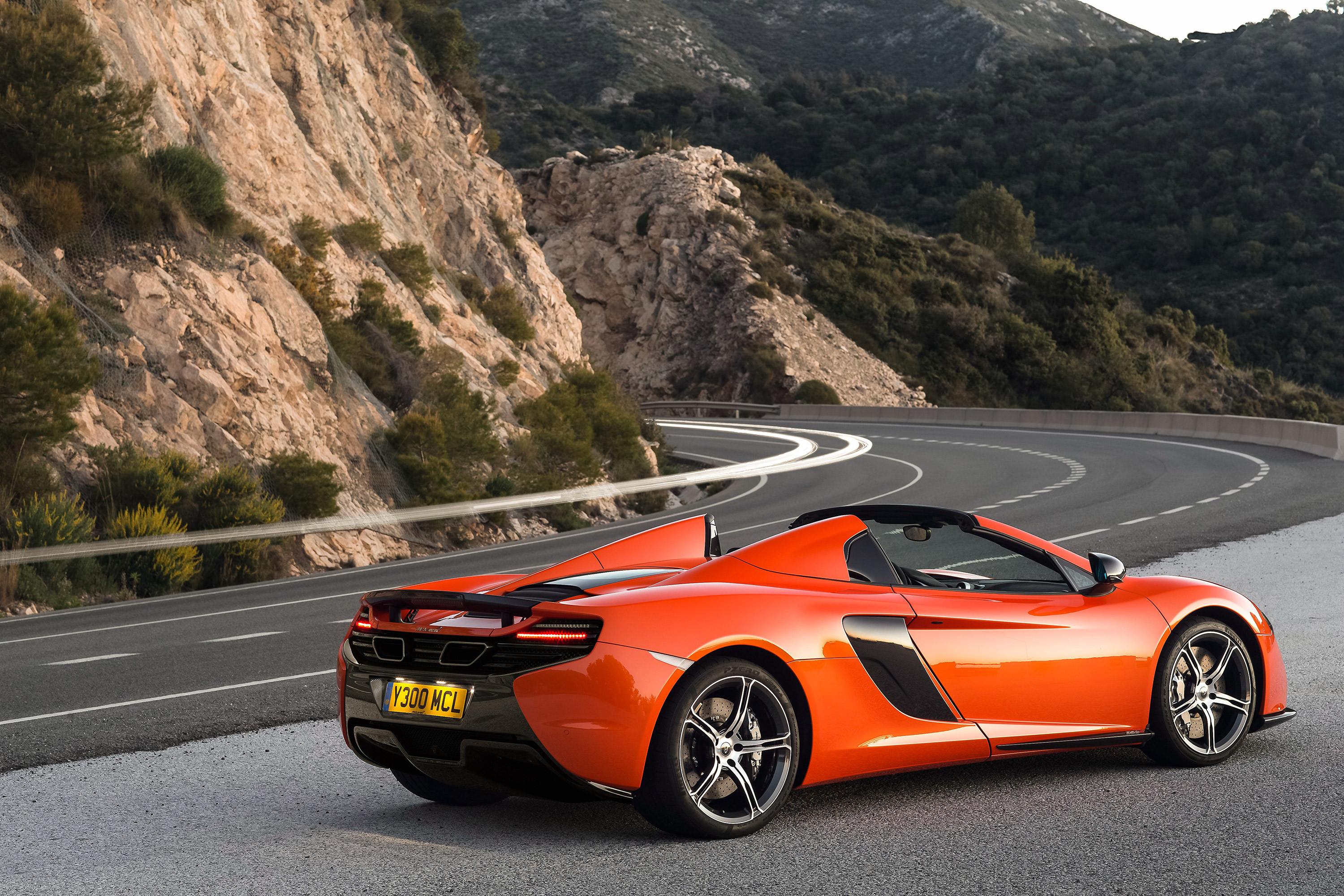  2015 McLaren 650S Spider Wallpaper.