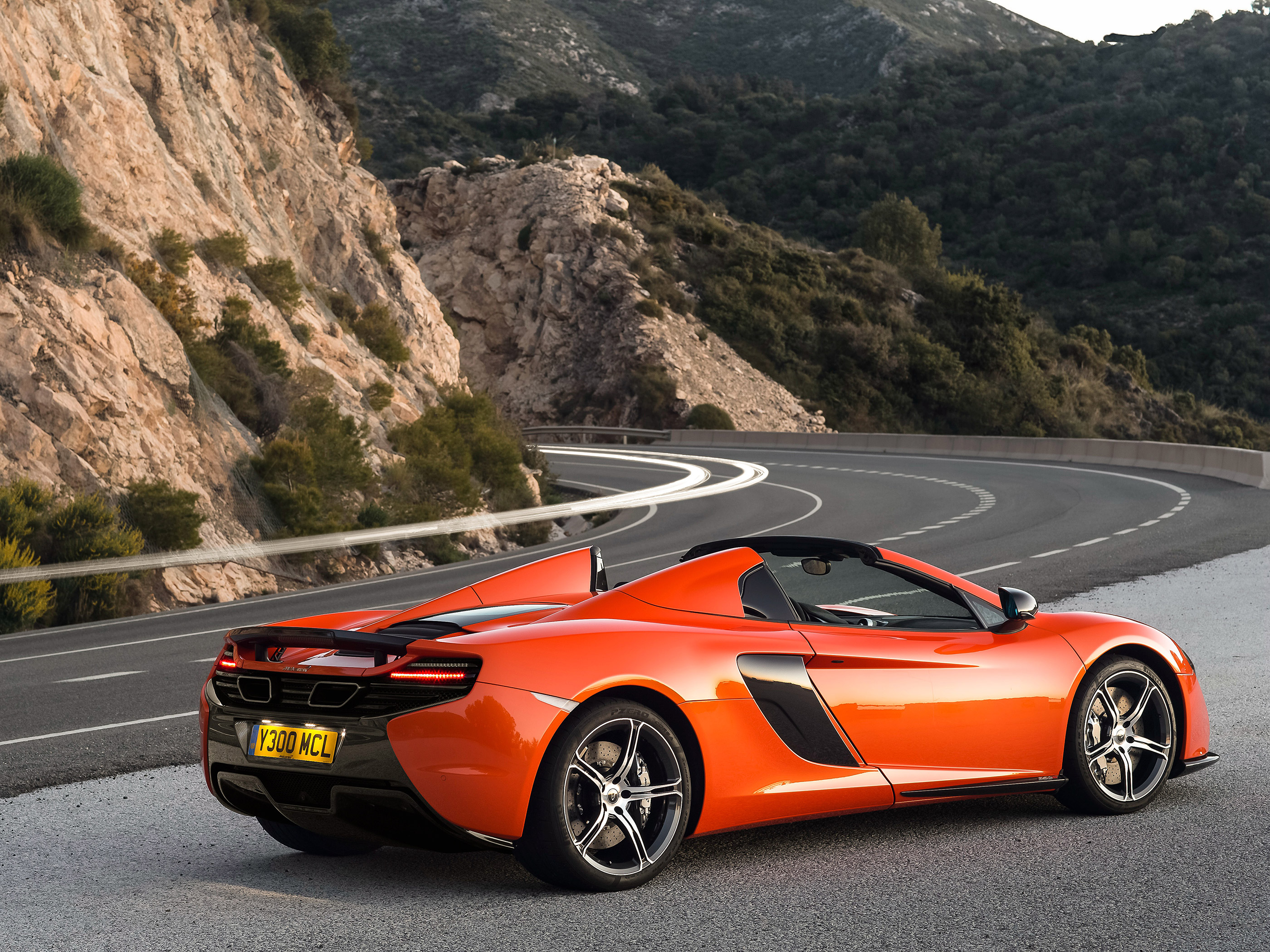  2015 McLaren 650S Spider Wallpaper.