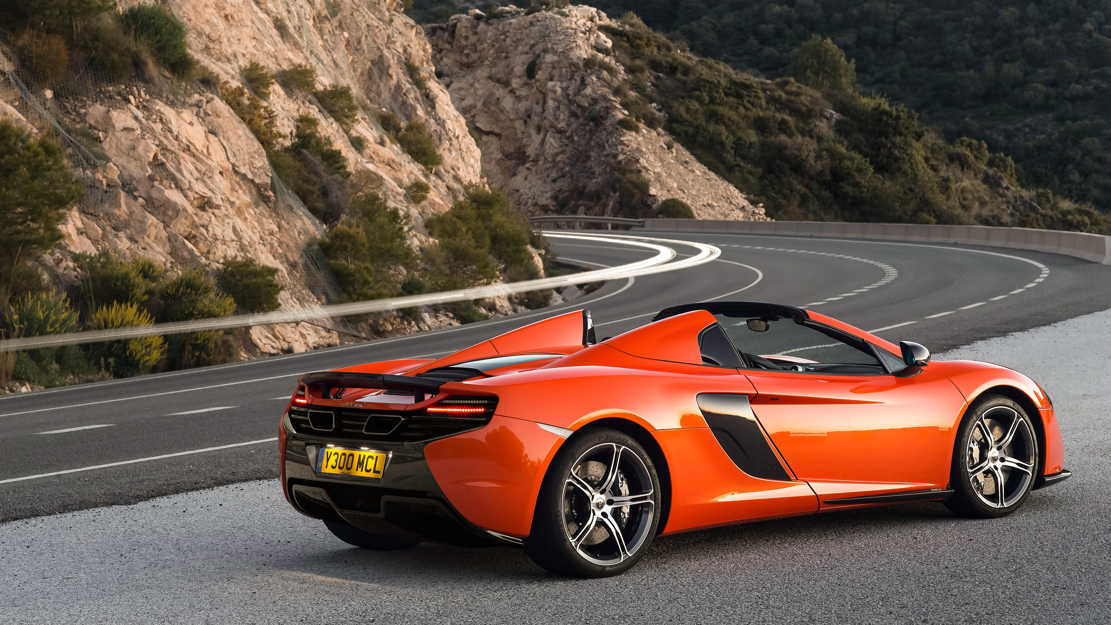  2015 McLaren 650S Spider Wallpaper.