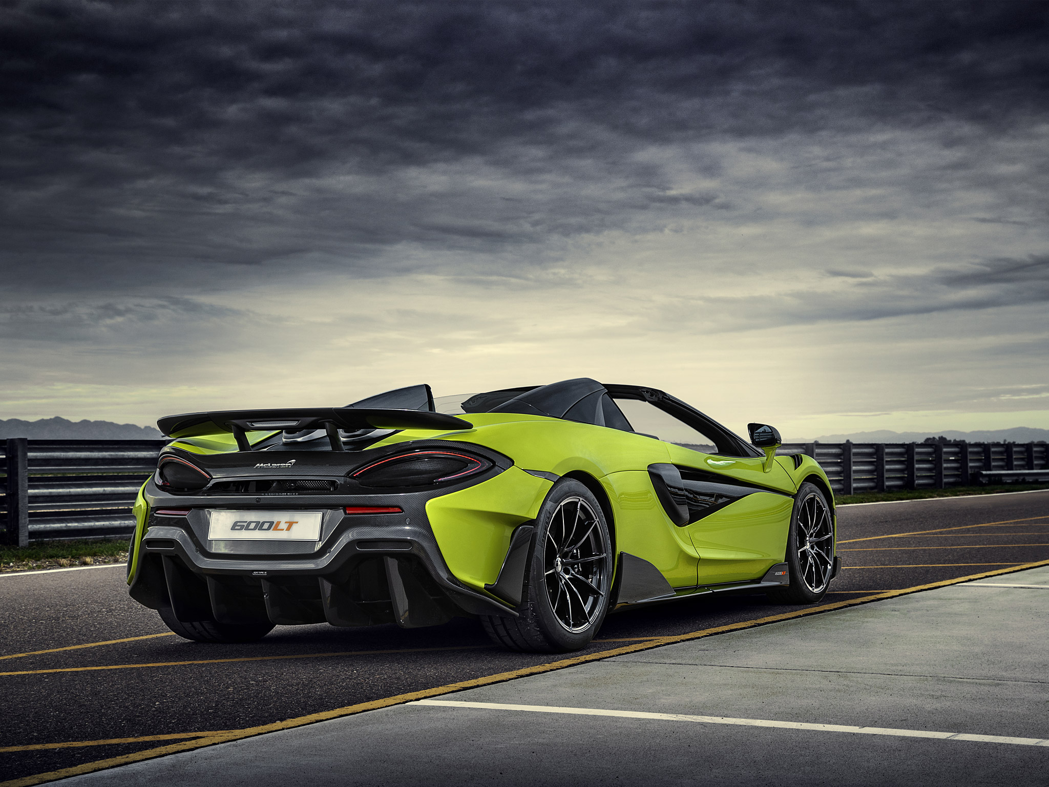  2020 McLaren 600LT Spider Wallpaper.