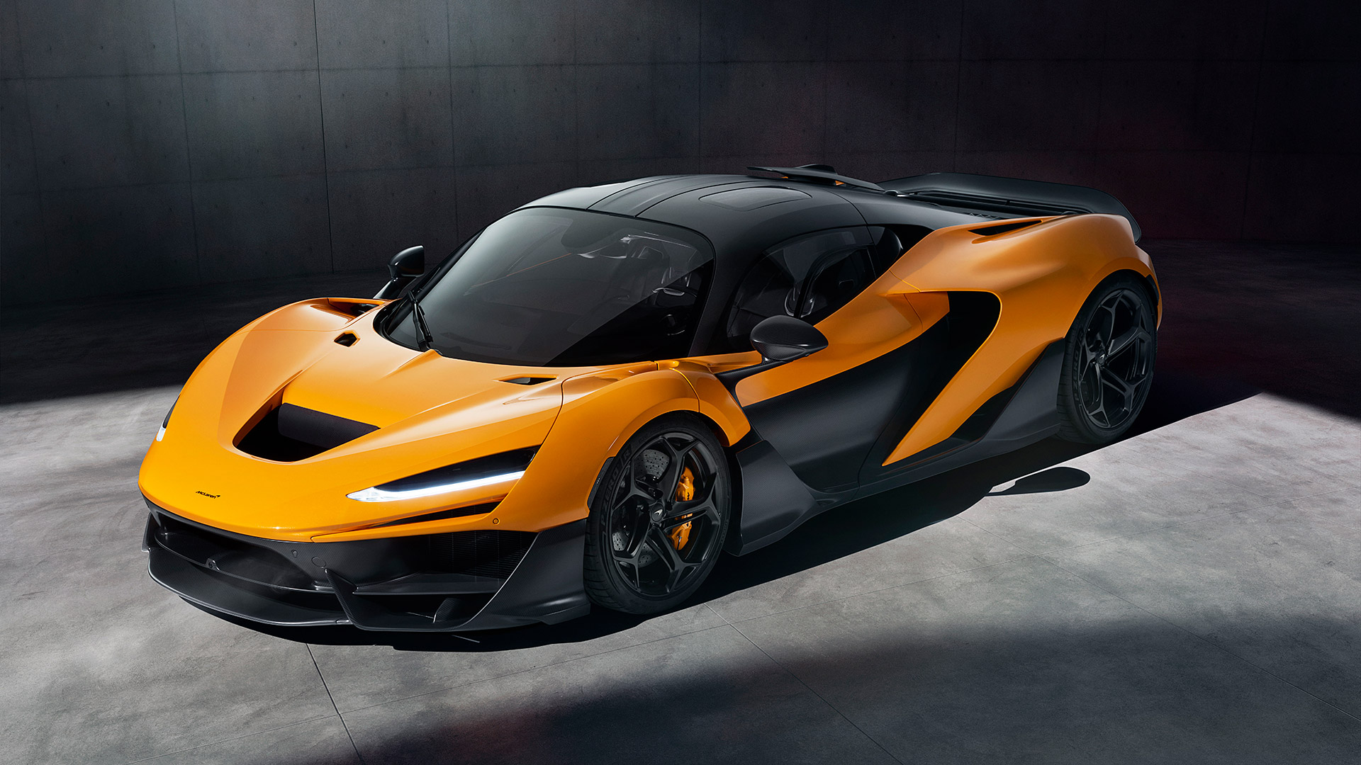  2025 McLaren W1 Wallpaper.