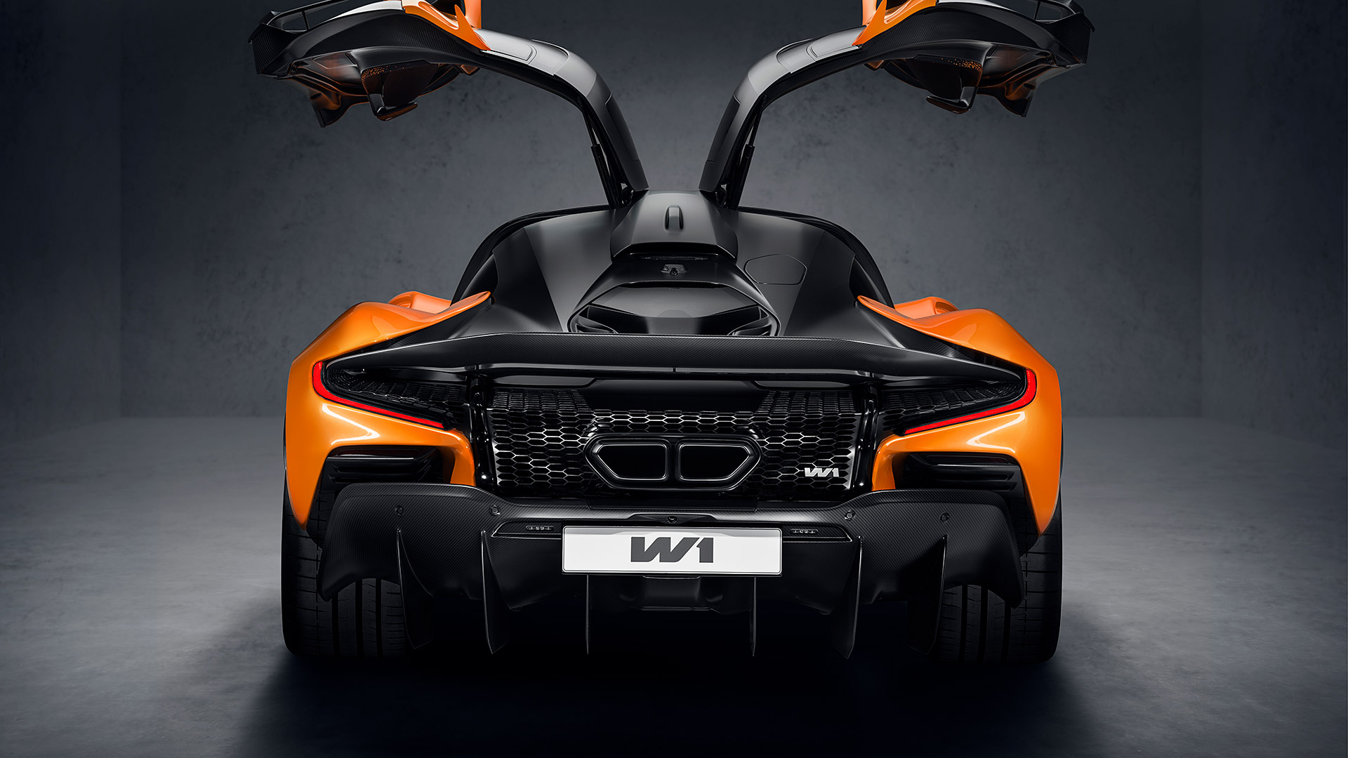  2025 McLaren W1 Wallpaper.