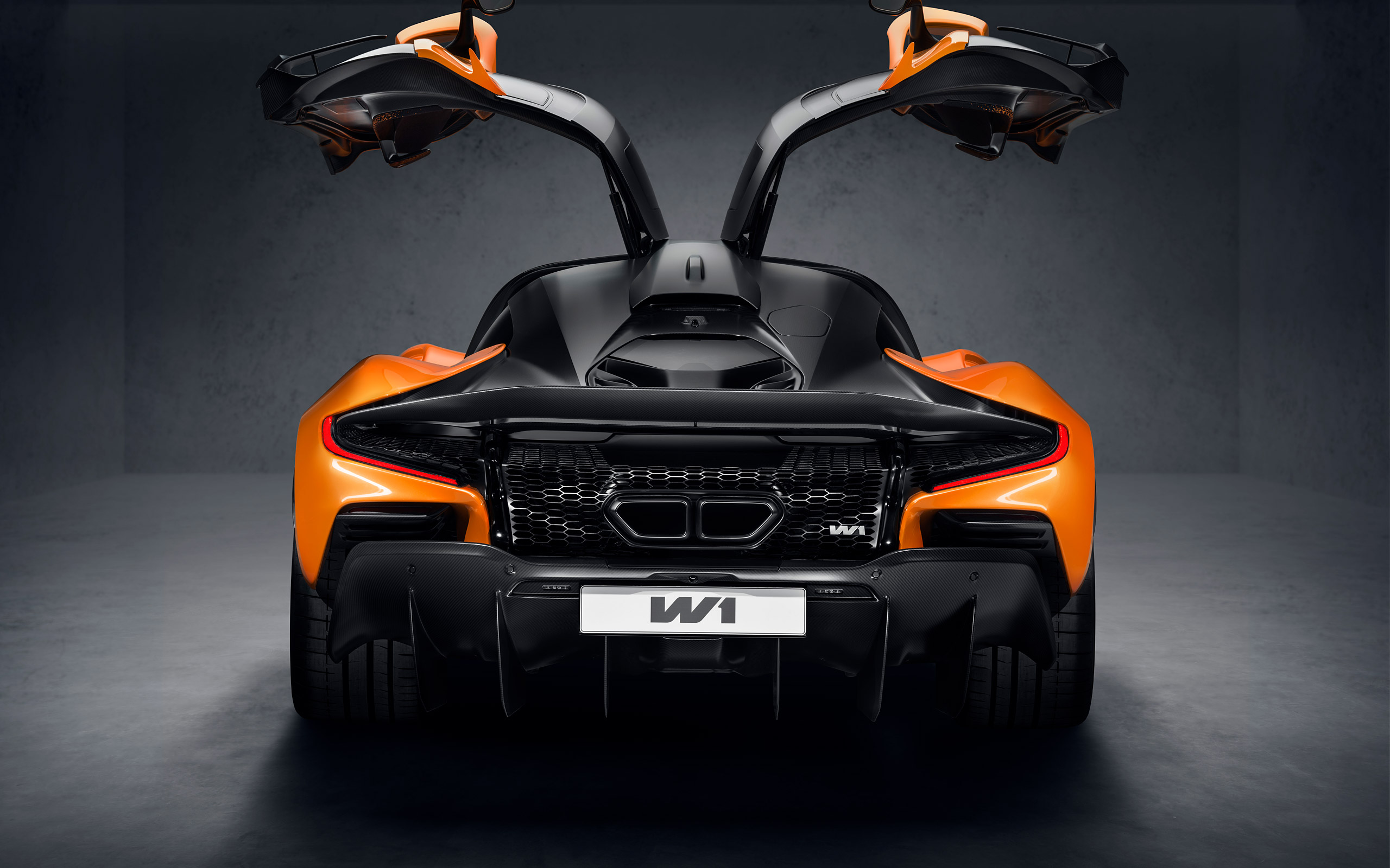  2025 McLaren W1 Wallpaper.