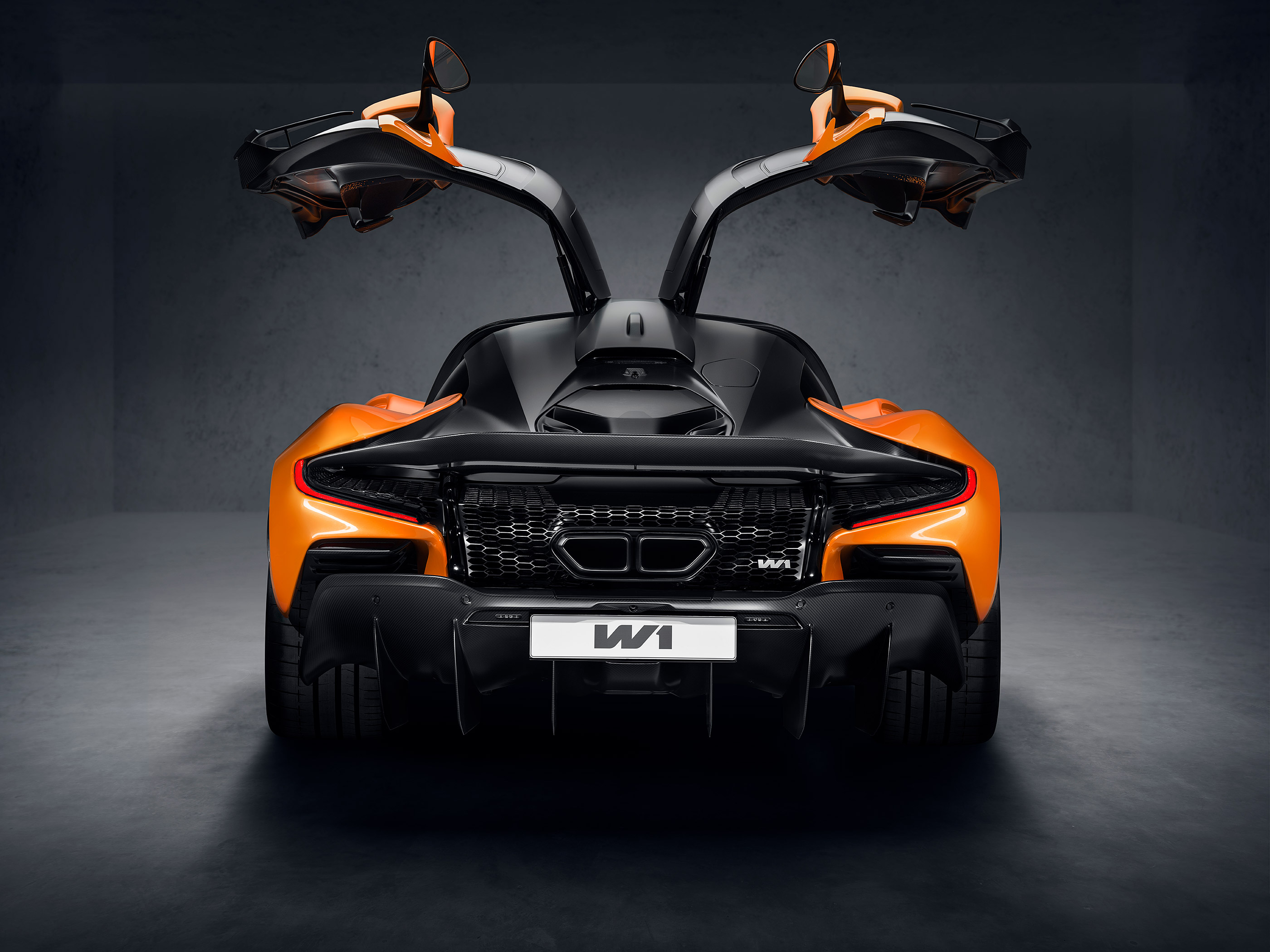  2025 McLaren W1 Wallpaper.