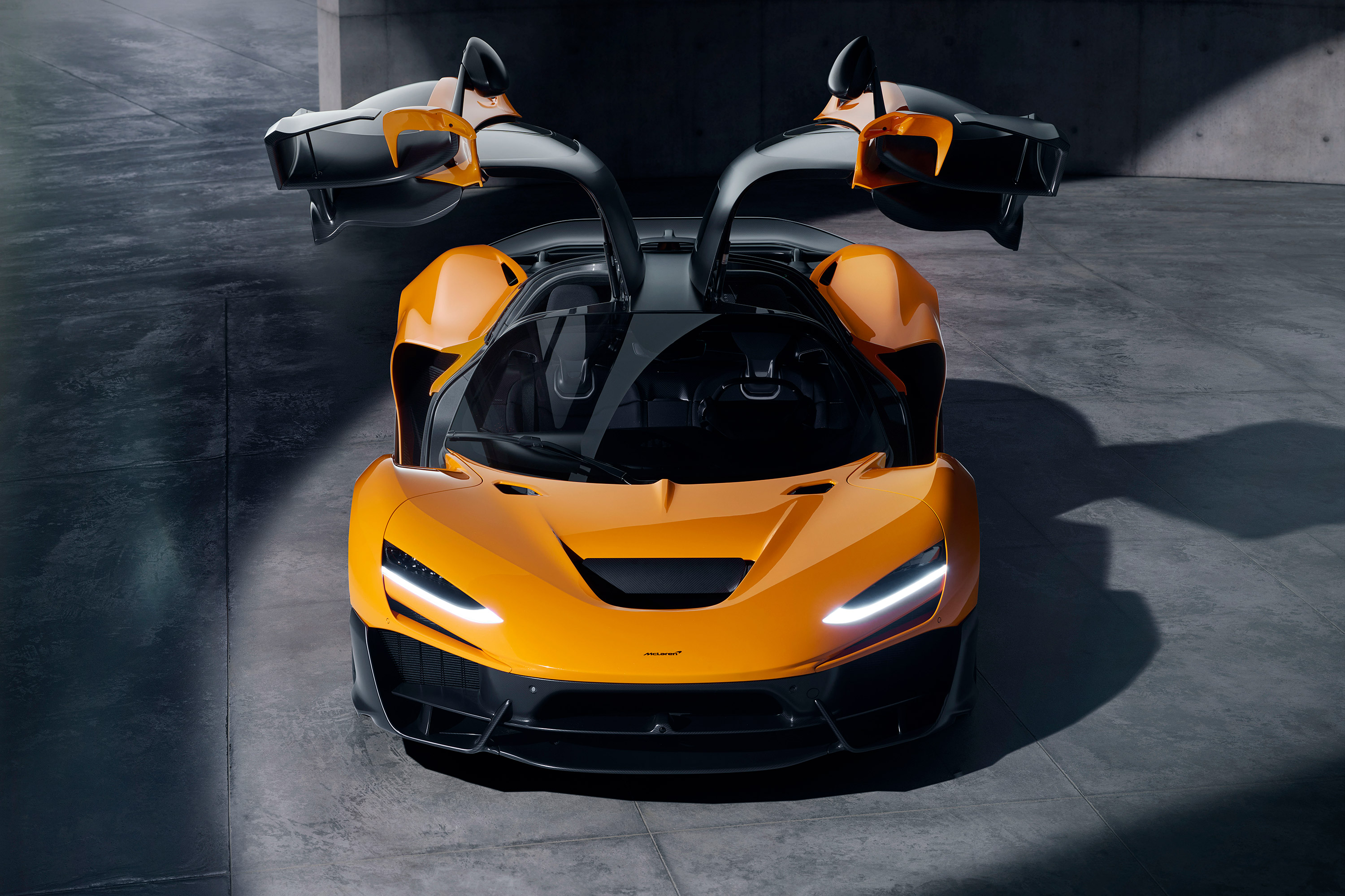  2025 McLaren W1 Wallpaper.