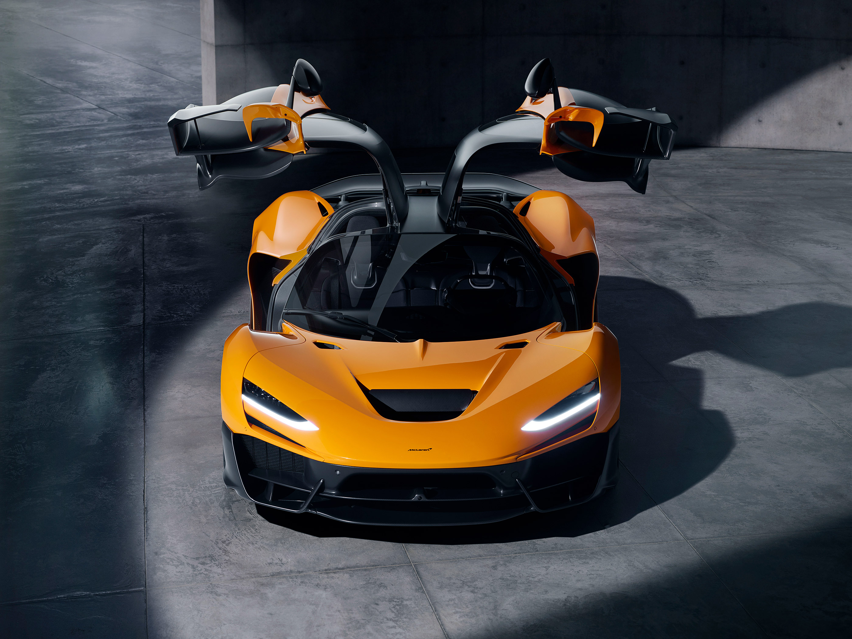  2025 McLaren W1 Wallpaper.