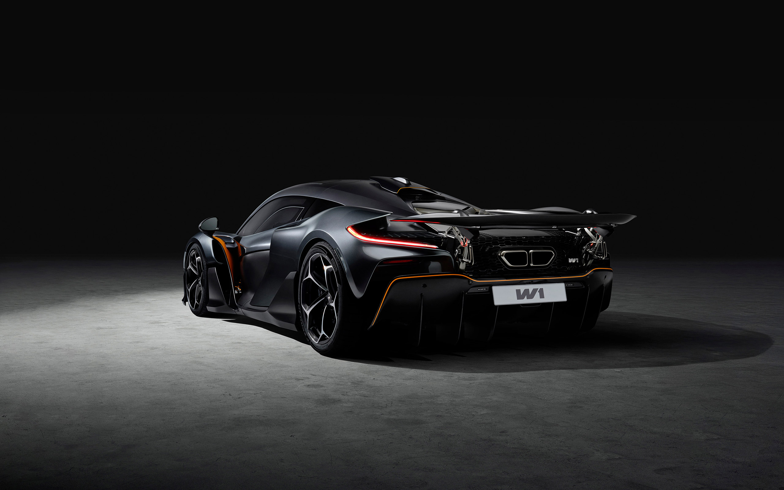  2025 McLaren W1 Wallpaper.