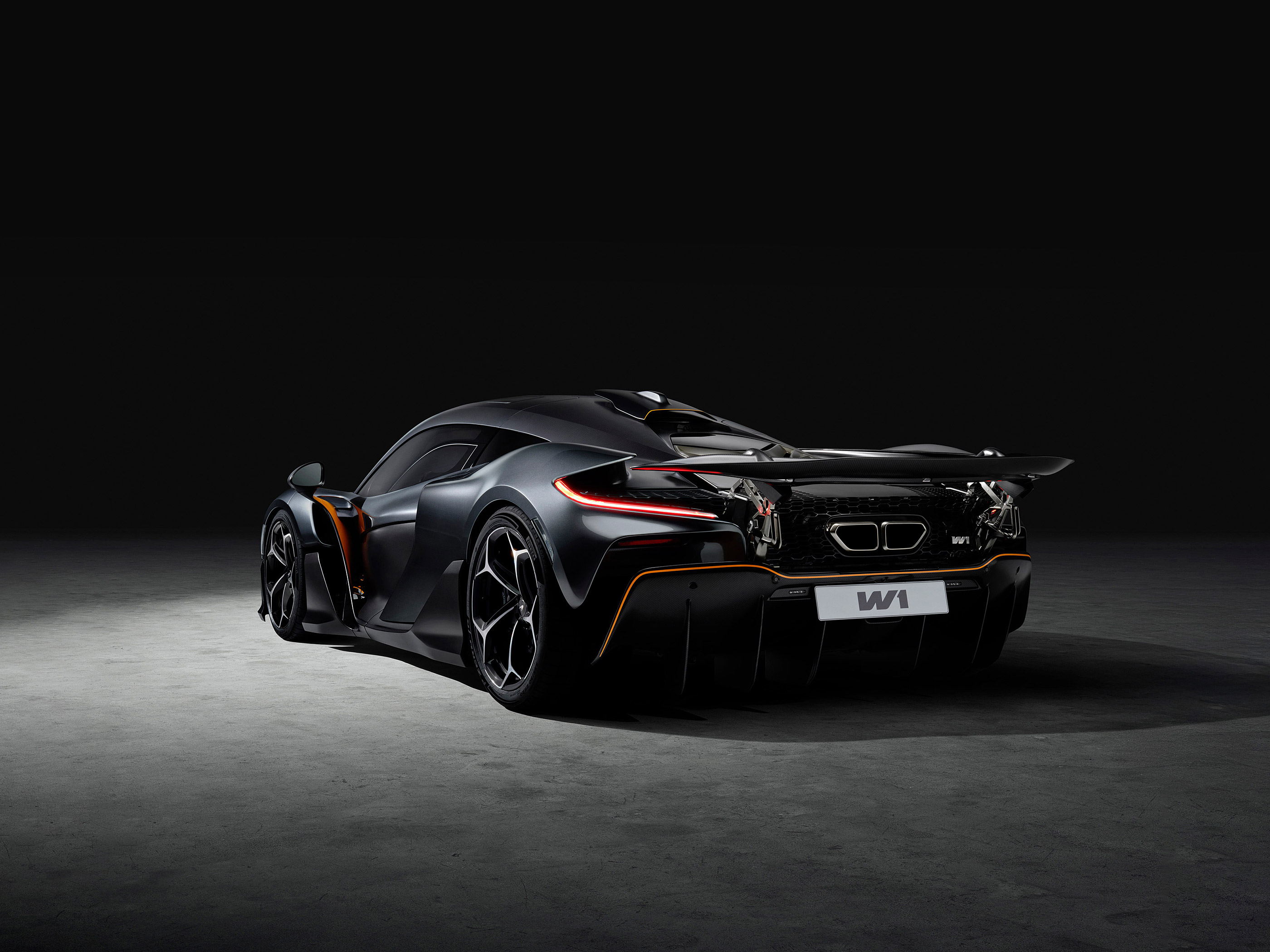  2025 McLaren W1 Wallpaper.