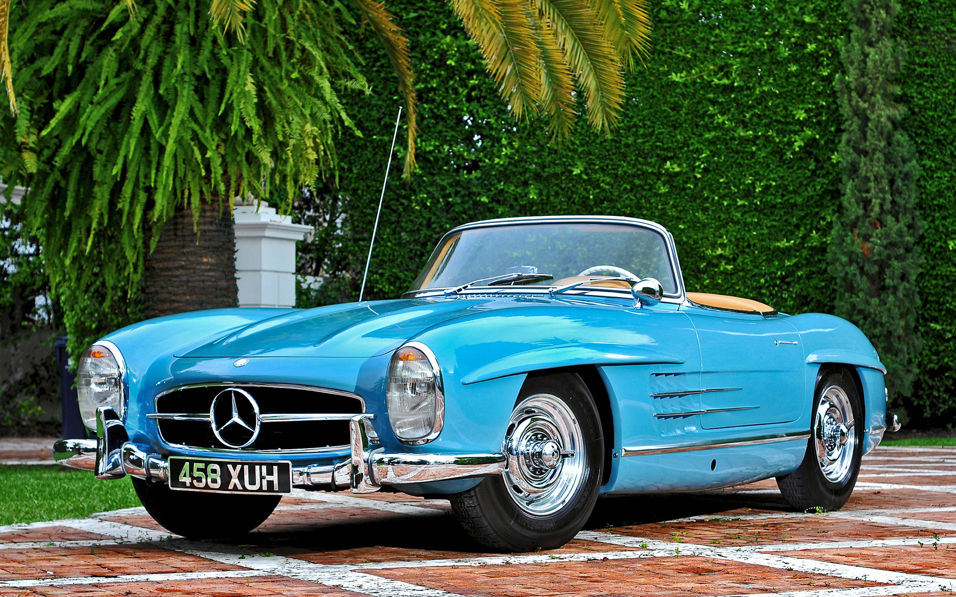  1960 Mercedes-Benz 300 SL Roadster Wallpaper.