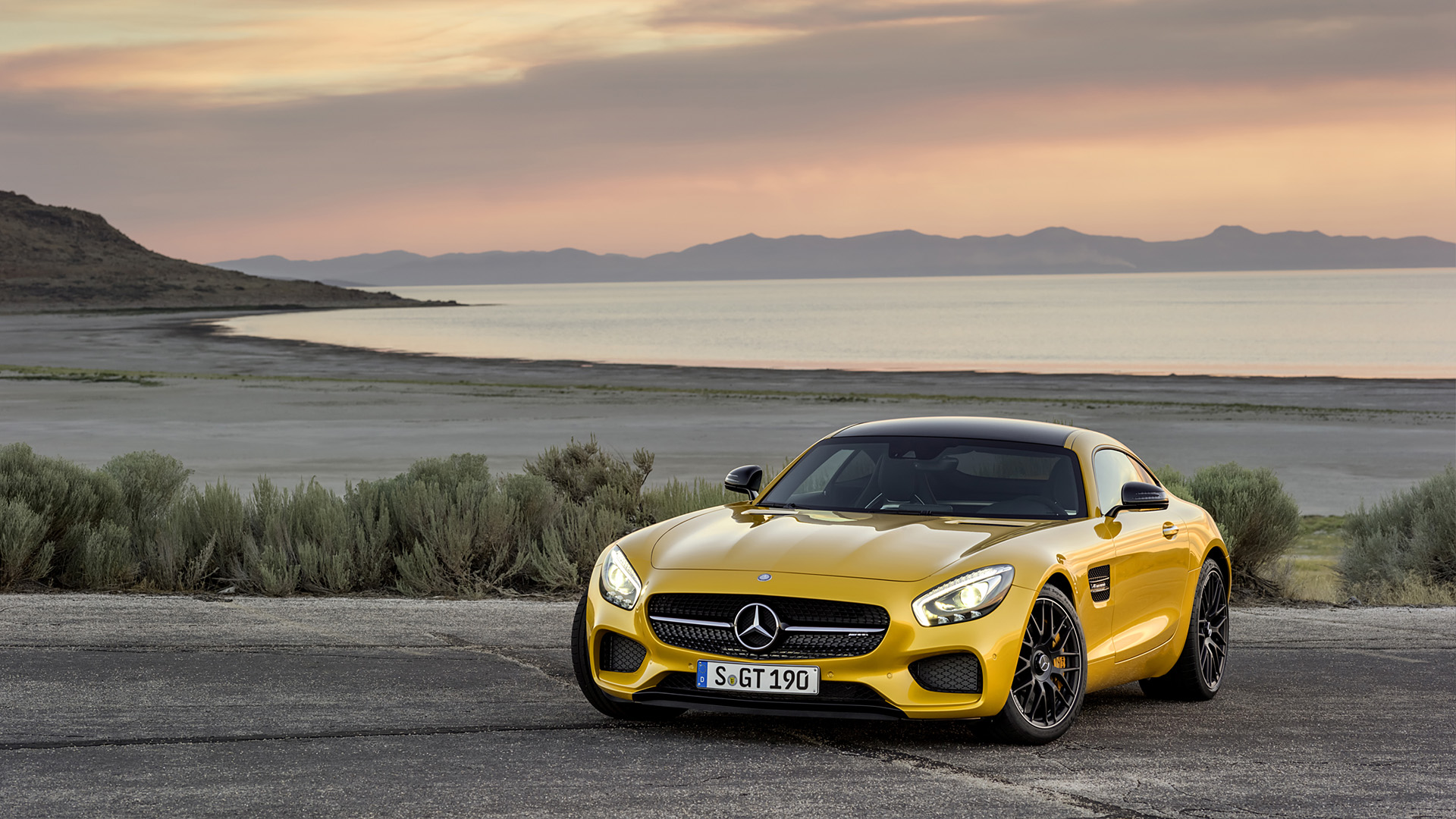  2016 Mercedes-AMG GT S Wallpaper.