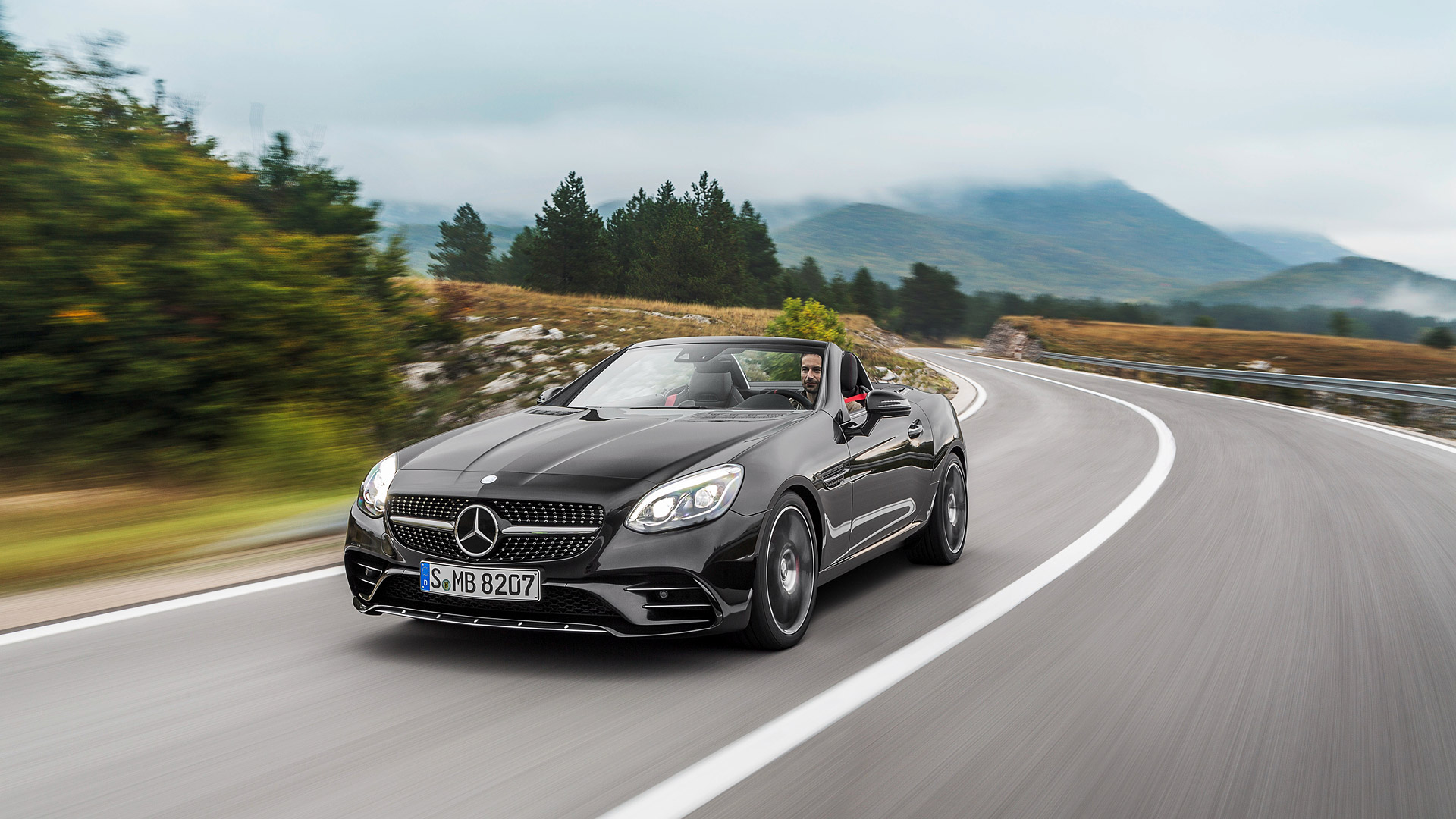  2017 Mercedes-Benz SLC43 AMG Wallpaper.