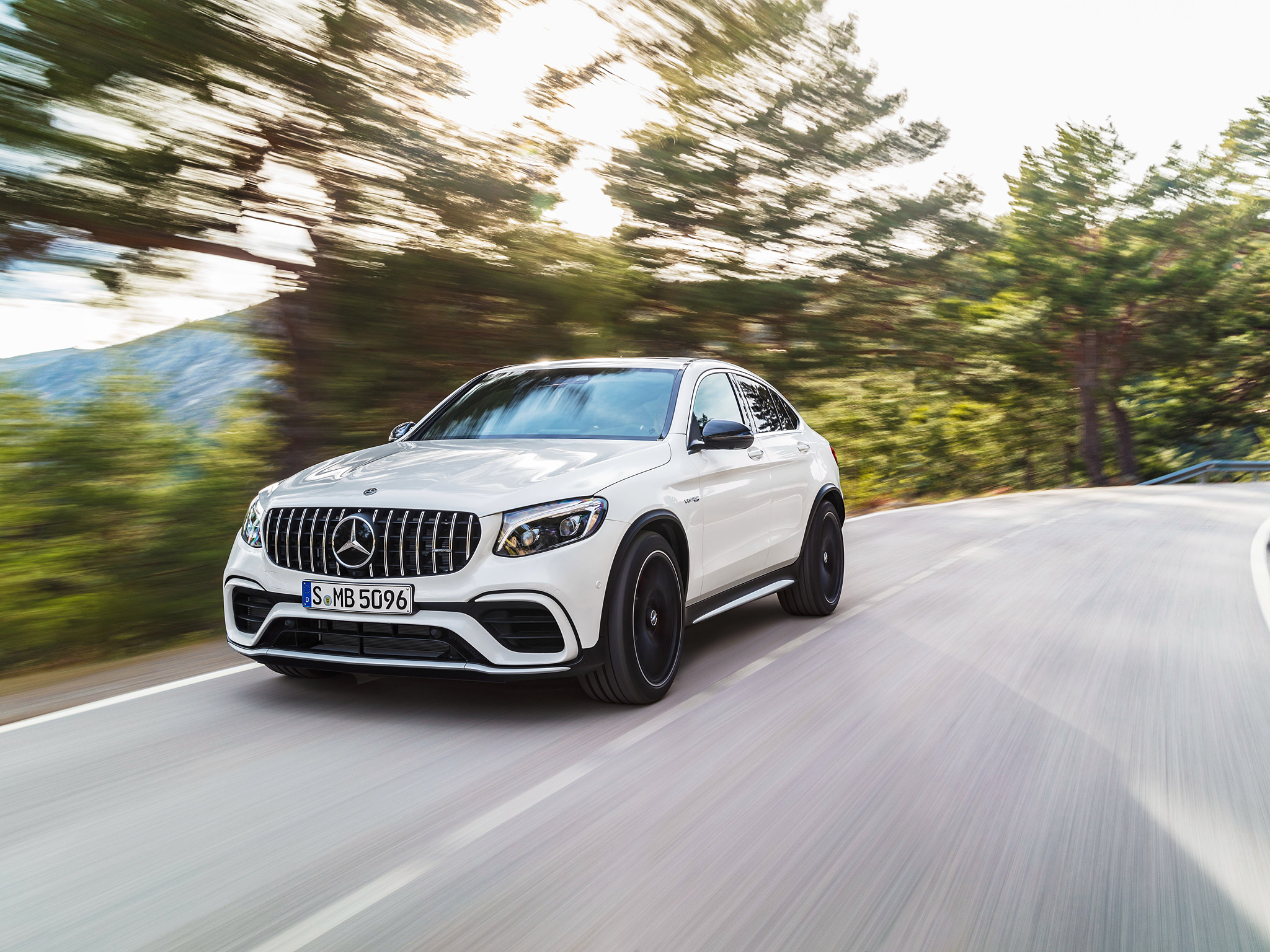  2018 Mercedes-Benz GLC63 S AMG Wallpaper.