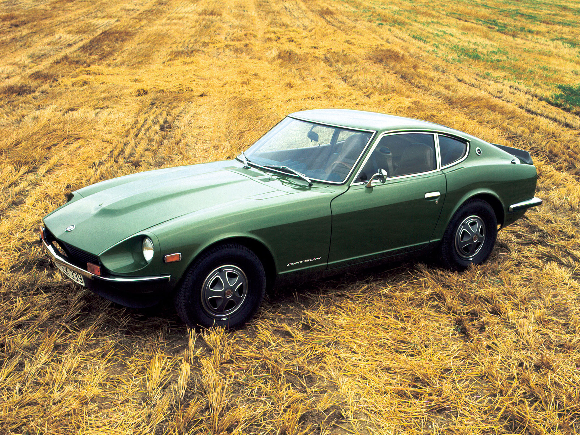  1970 Nissan 240Z Wallpaper.