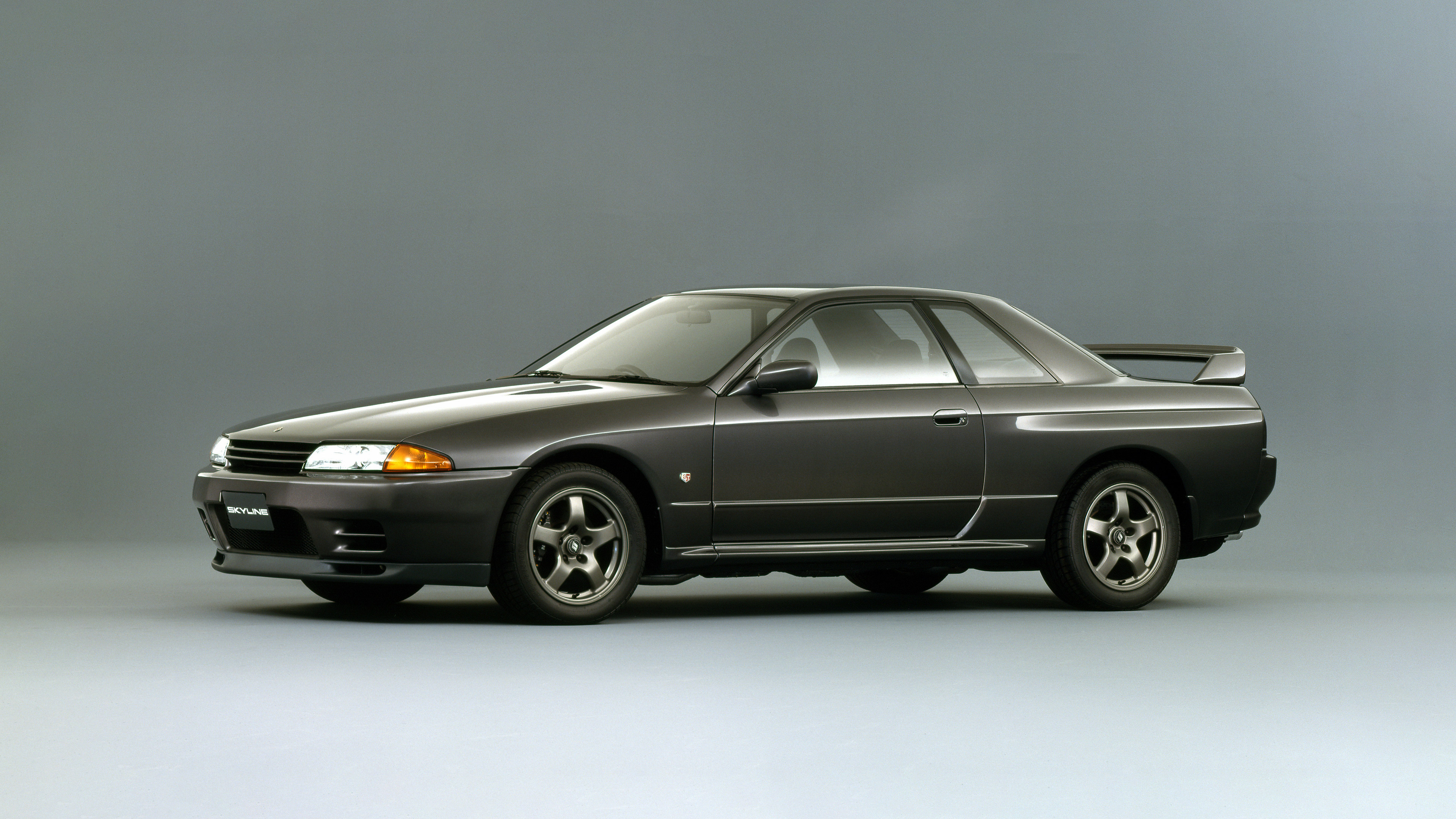  1989 Nissan Skyline GT-R Wallpaper.