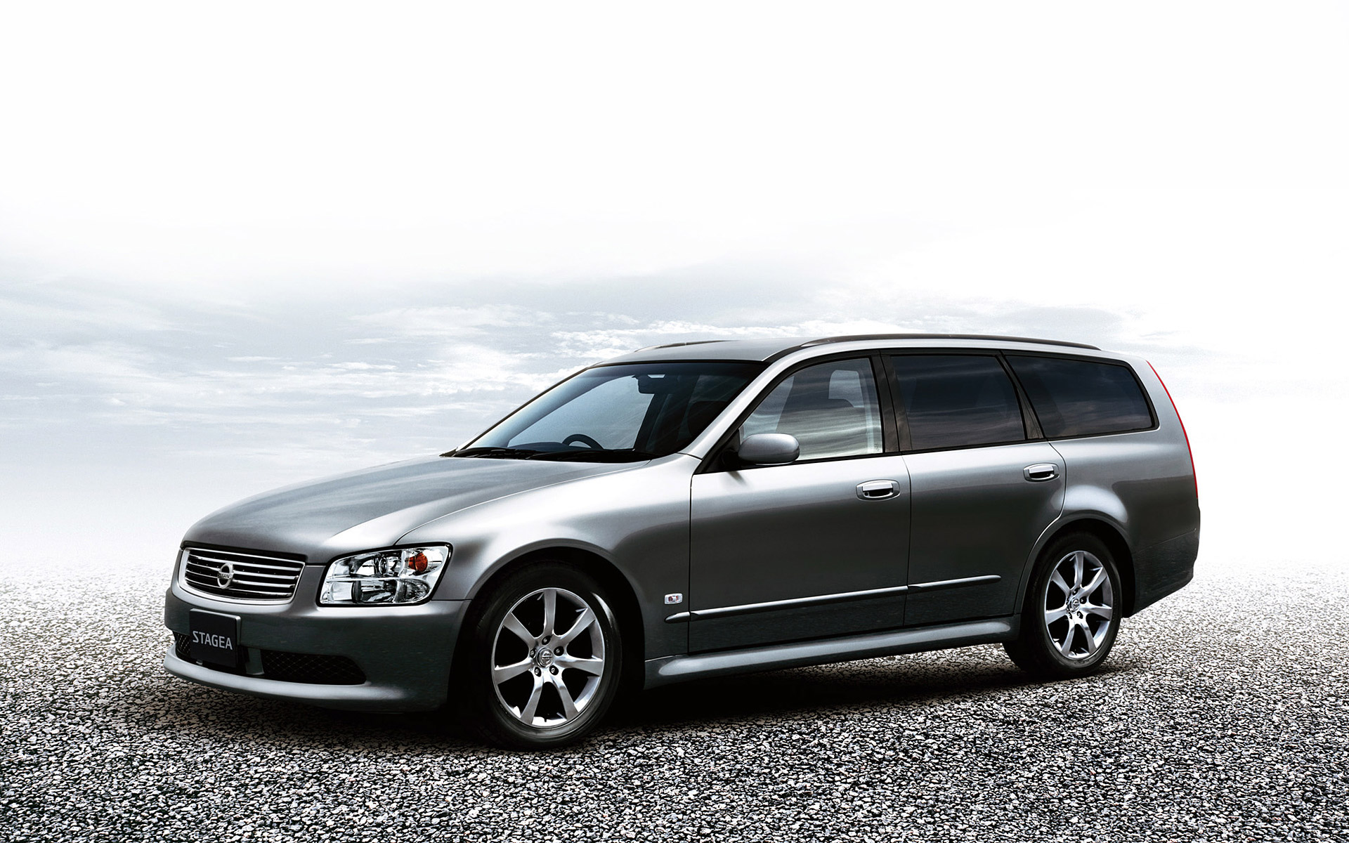  2001 Nissan Stagea Wallpaper.