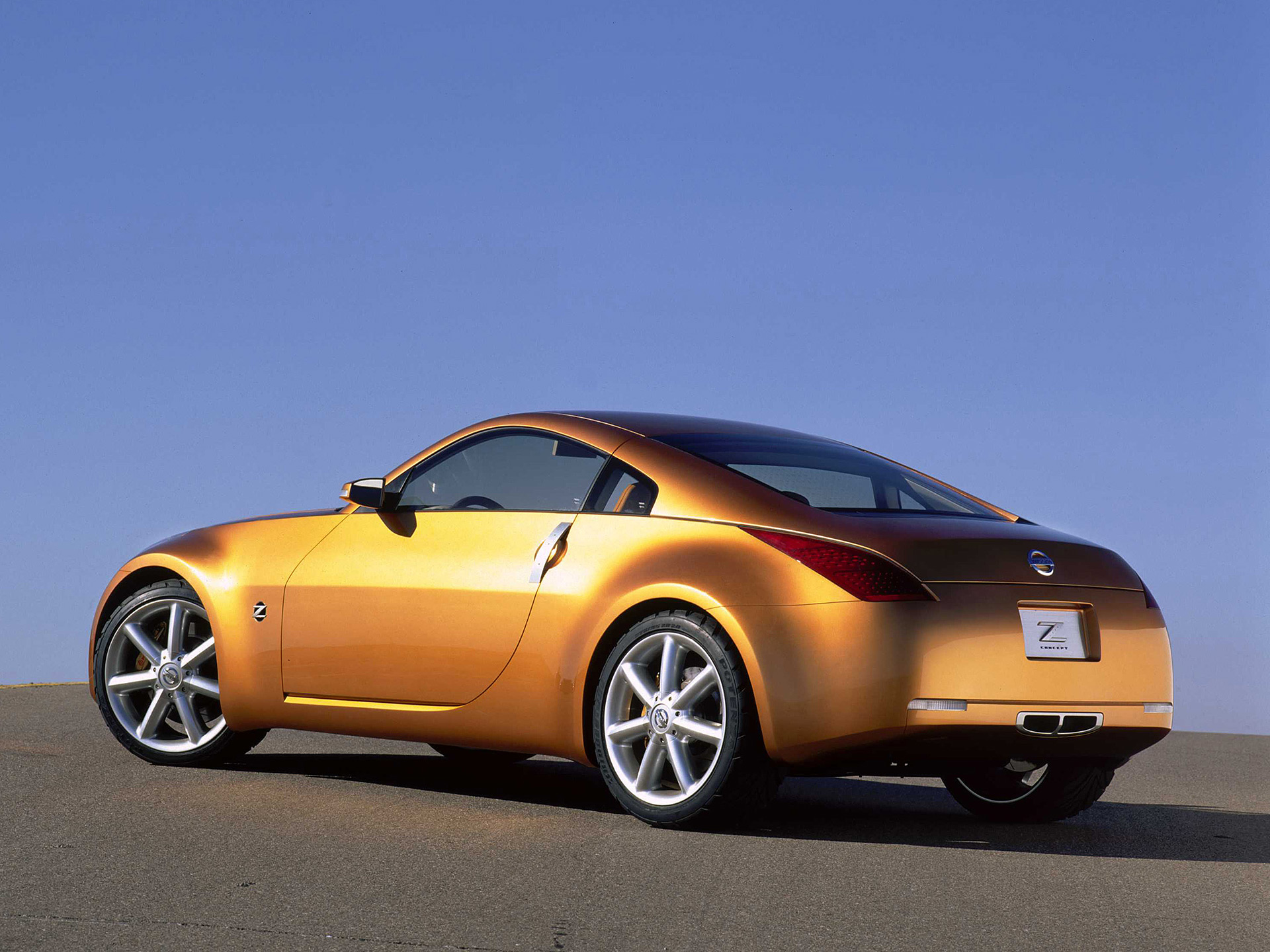  2001 Nissan Z Concept Wallpaper.