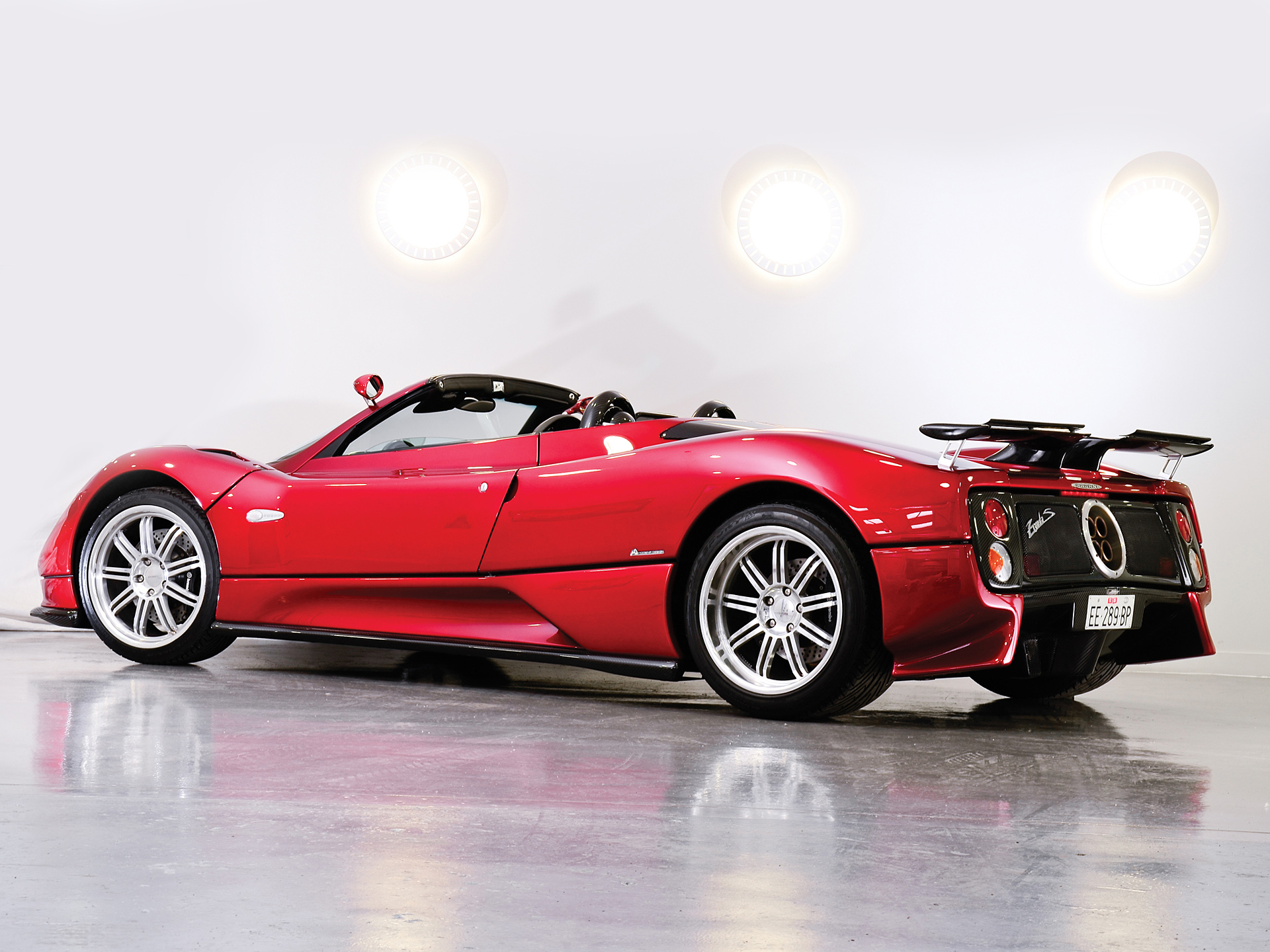  2003 Pagani Zonda Roadster Wallpaper.