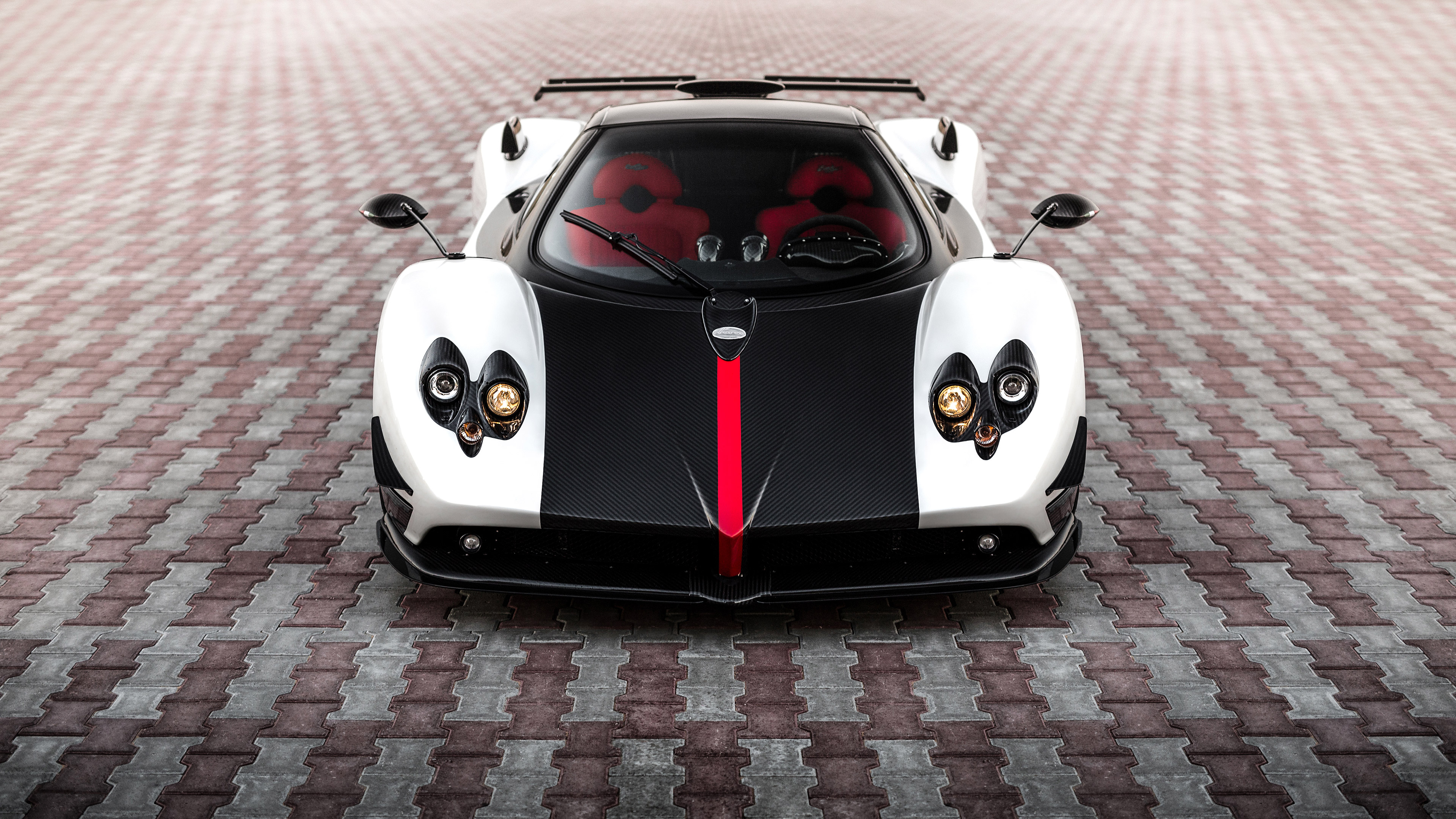  2009 Pagani Zonda Cinque Roadster Wallpaper.