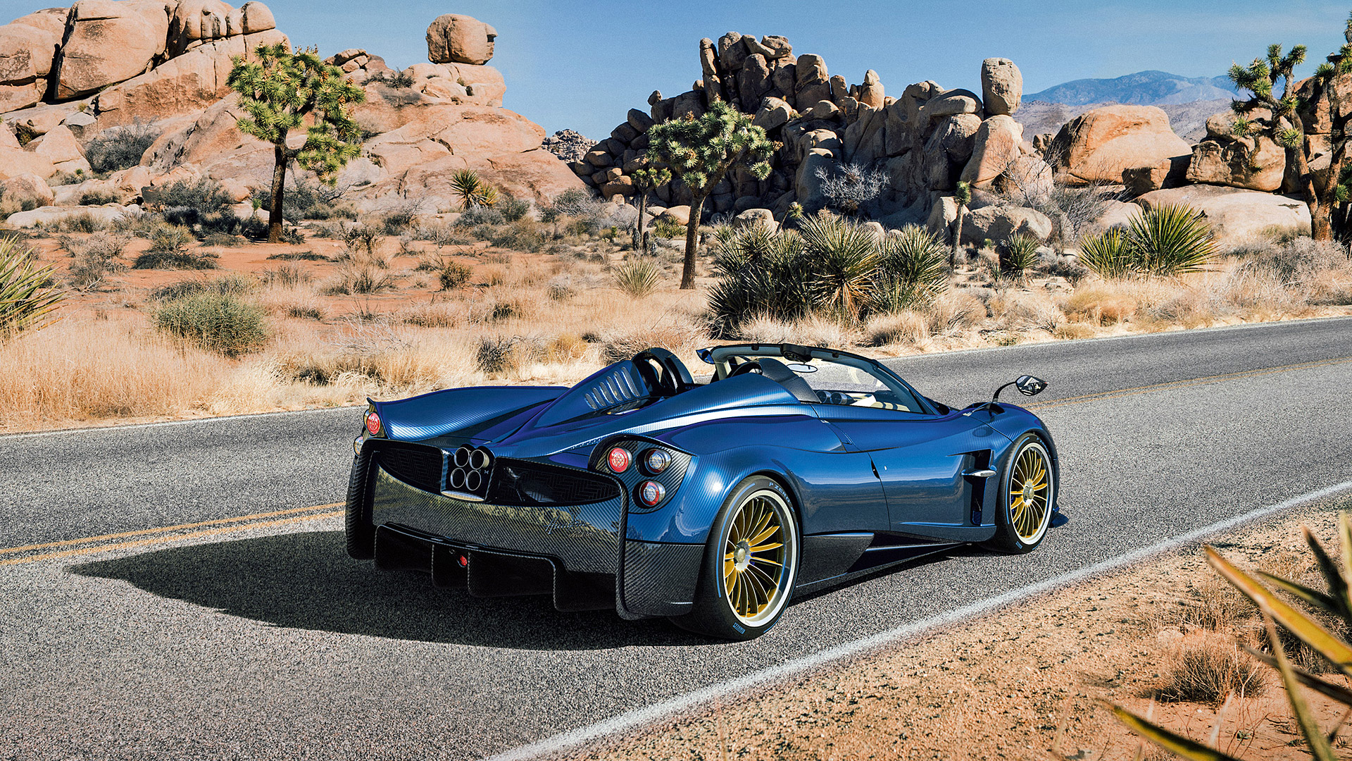  2017 Pagani Huayra Roadster Wallpaper.