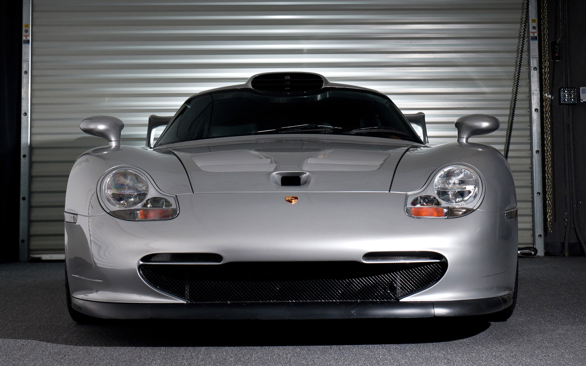  1997 Porsche 911 GT1 Wallpaper.