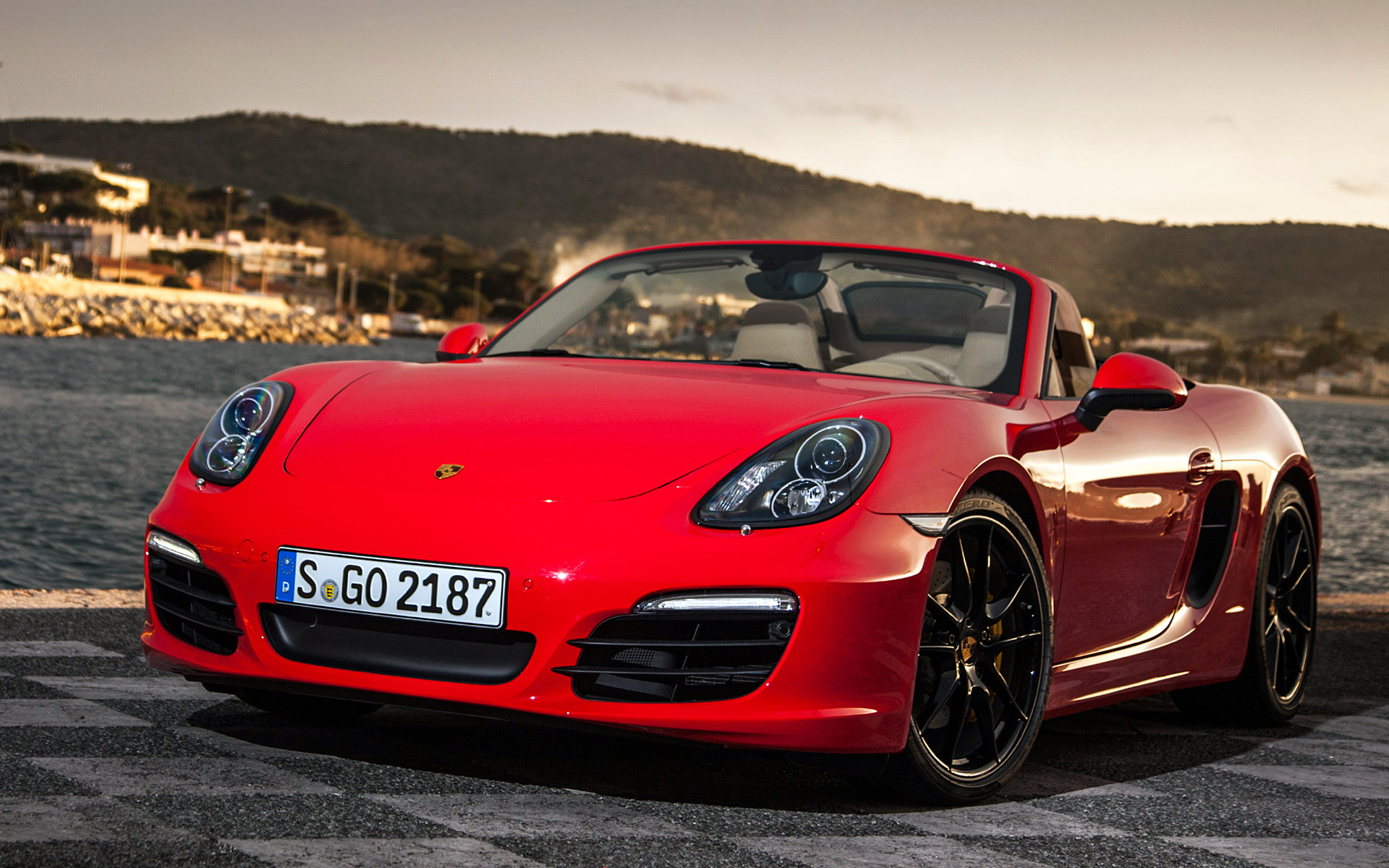  2013 Porsche Boxster S Wallpaper.