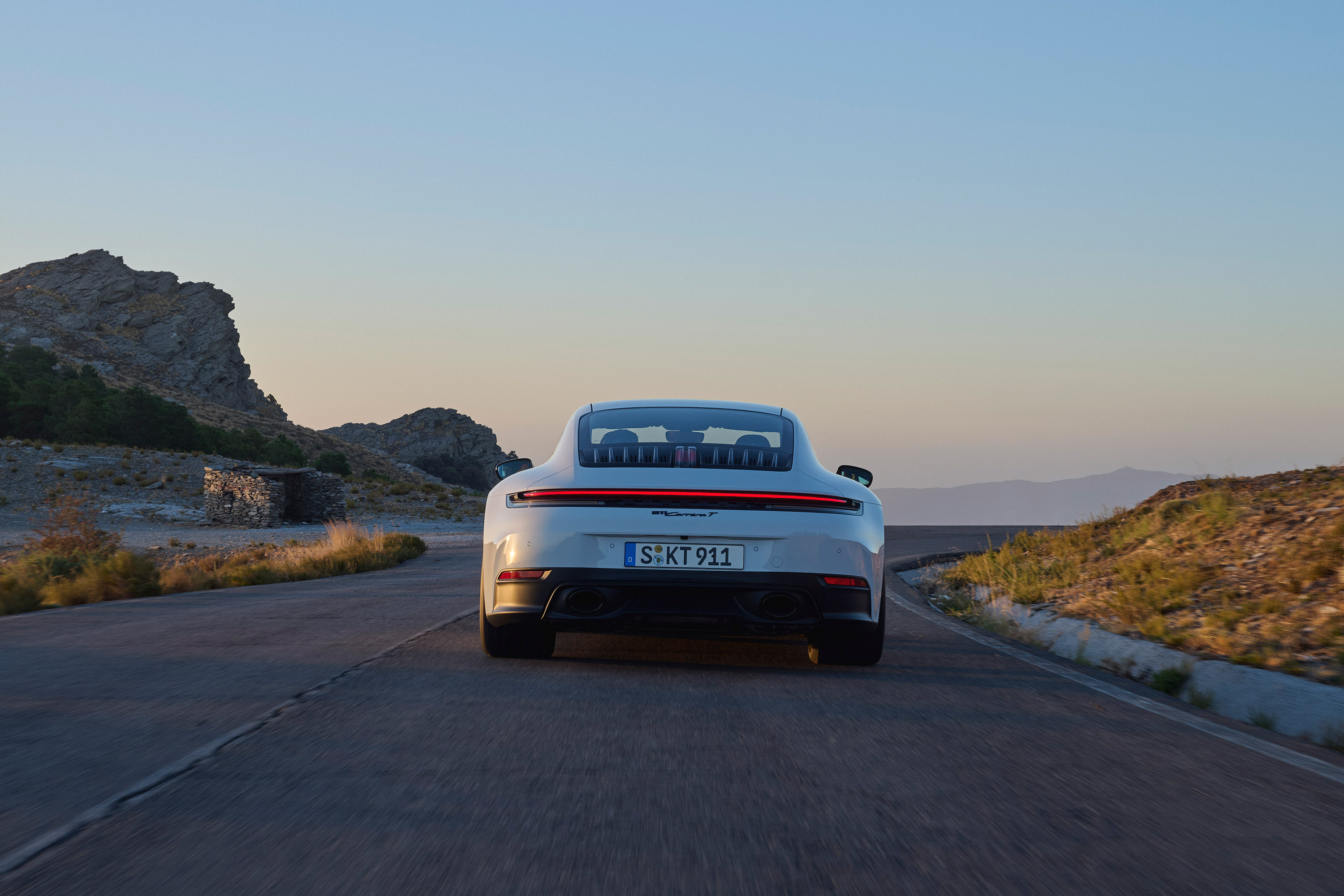  2025 Porsche 911 Carrera T Wallpaper.