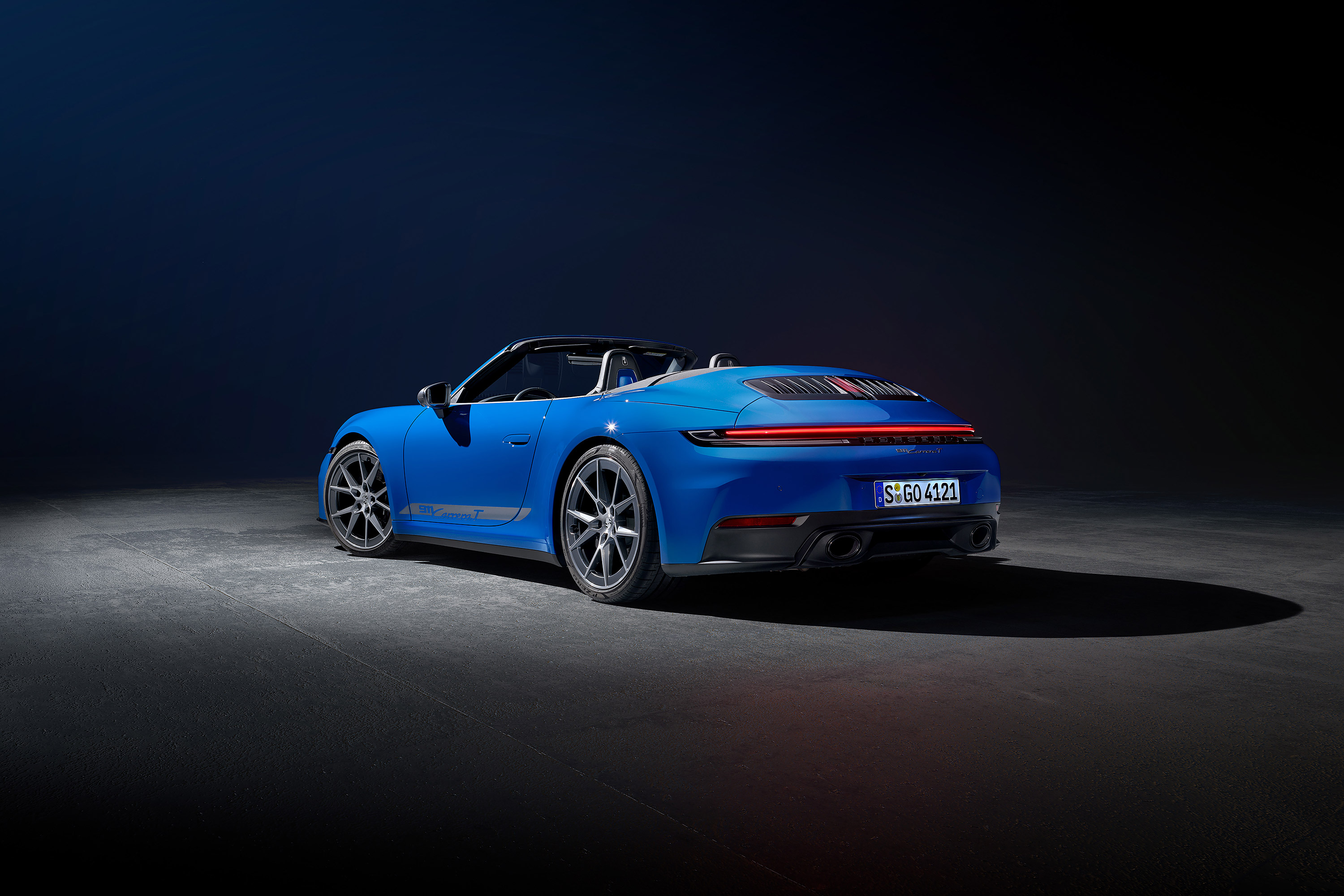  2025 Porsche 911 Carrera T Wallpaper.