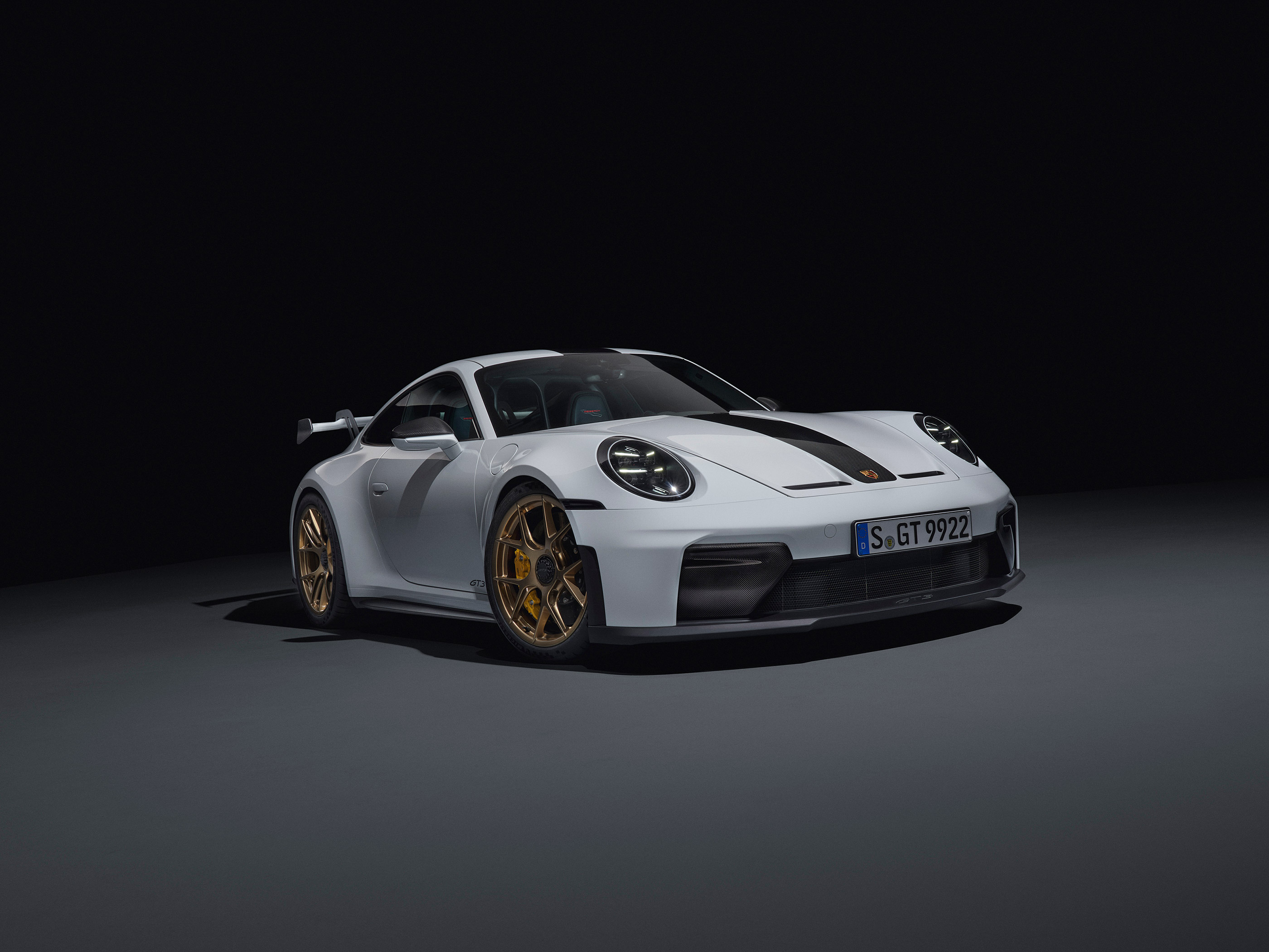  2025 Porsche 911 GT3 Wallpaper.