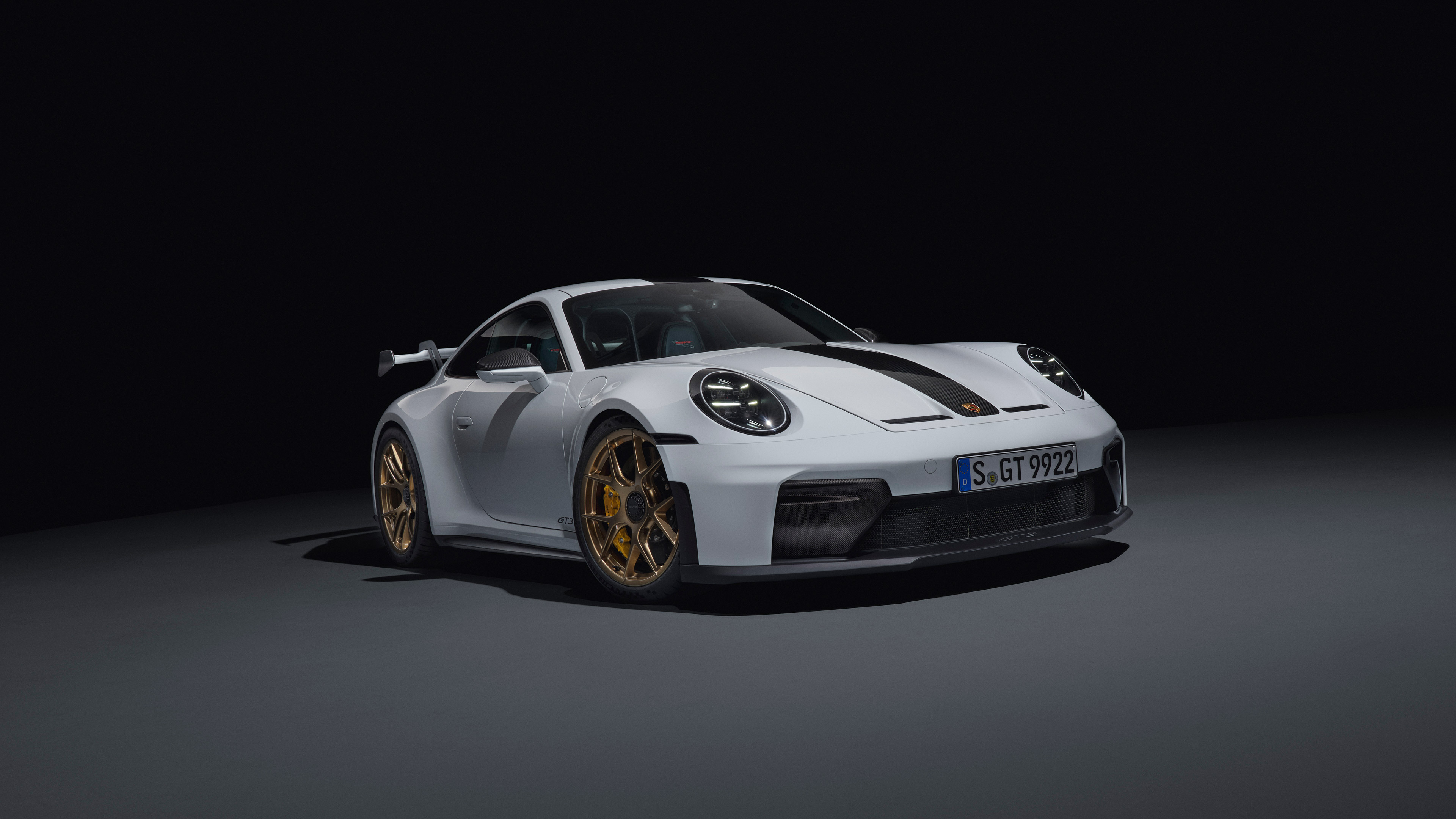  2025 Porsche 911 GT3 Wallpaper.