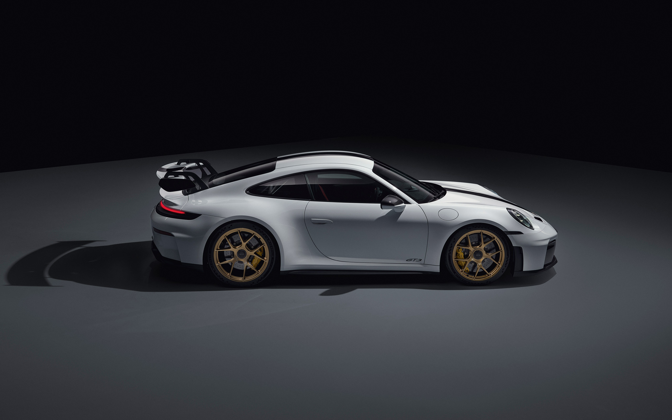  2025 Porsche 911 GT3 Wallpaper.