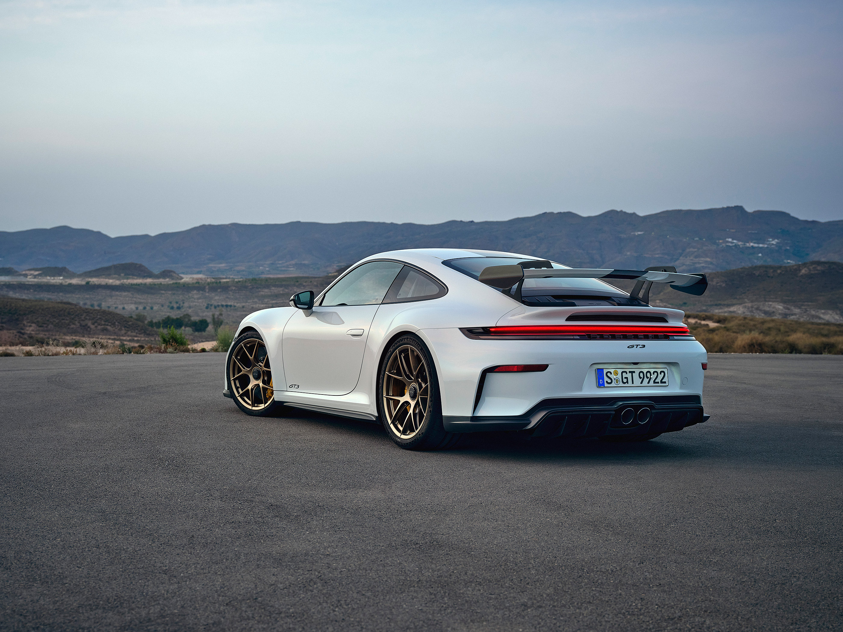  2025 Porsche 911 GT3 Wallpaper.