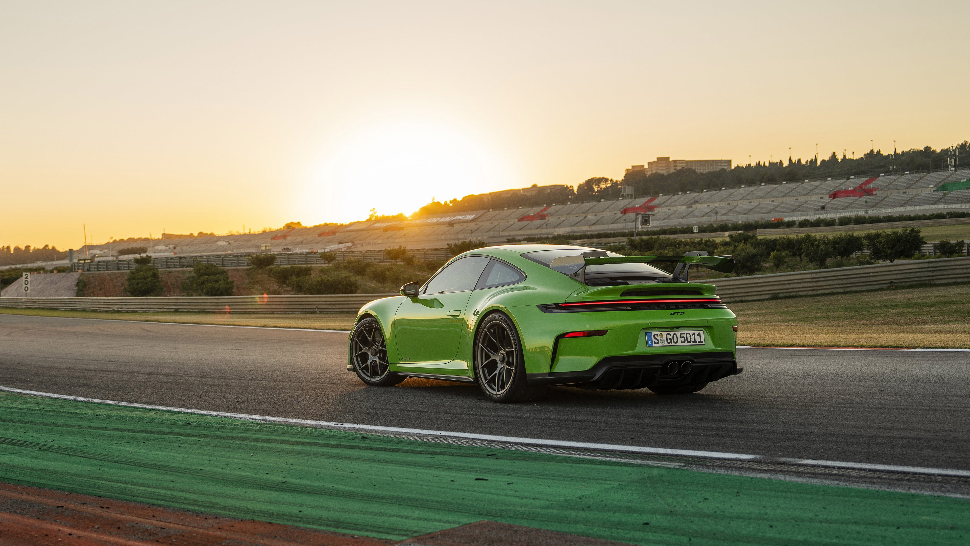  2025 Porsche 911 GT3 Wallpaper.