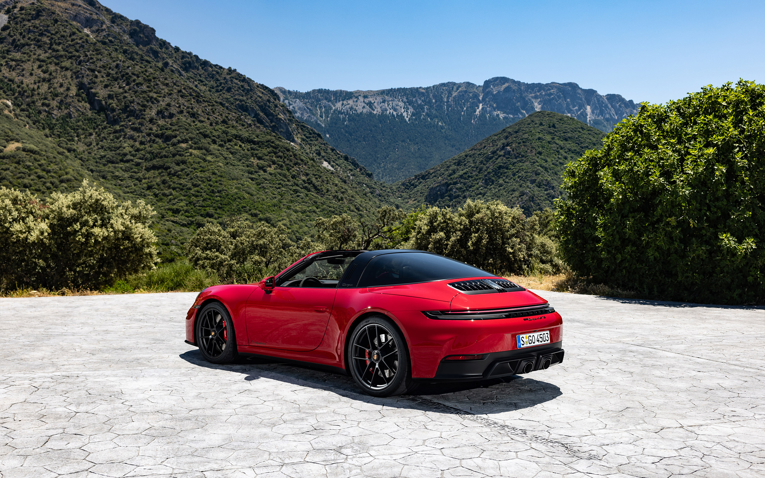  2025 Porsche 911 Targa 4 GTS Wallpaper.