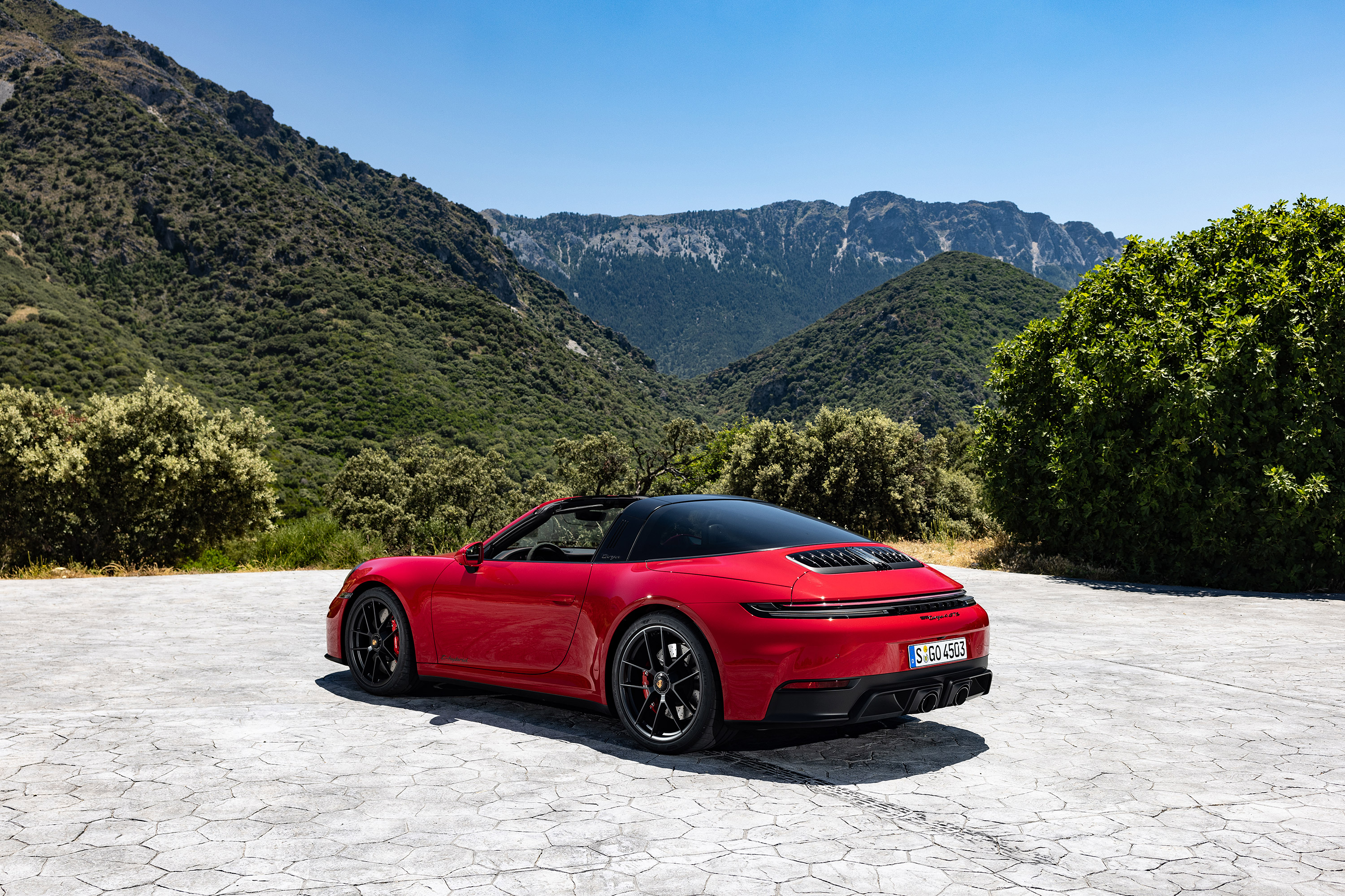  2025 Porsche 911 Targa 4 GTS Wallpaper.